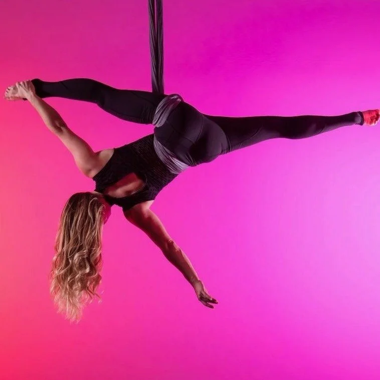 Yay!!! Mary @themaryzella is back at the studio covering Jane's Hammock class this Saturday - come fly with her! #aerialhammock #aeriformies #community