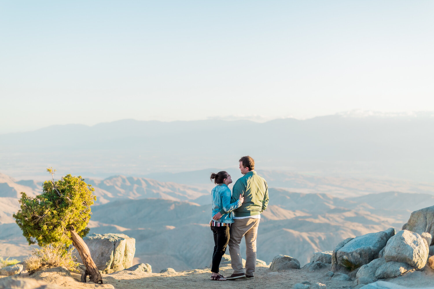 engagement.joshua.tree.wedding.bride.groom.boyfriend.girlfriend.destonation.travel.best.photographer.photography..monocle.project-12.jpg