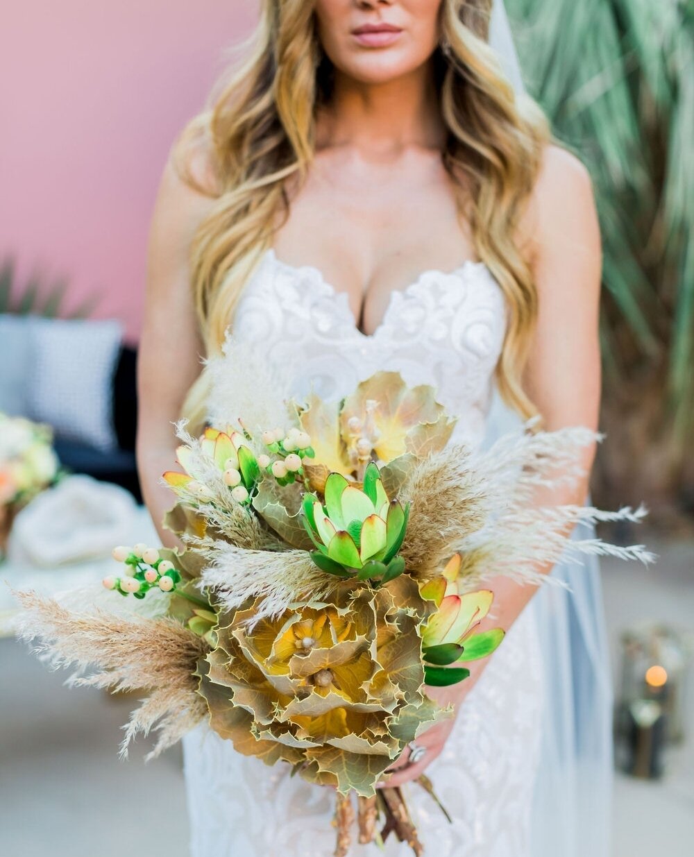 Pretty pretty bouquet for a pretty pretty bride