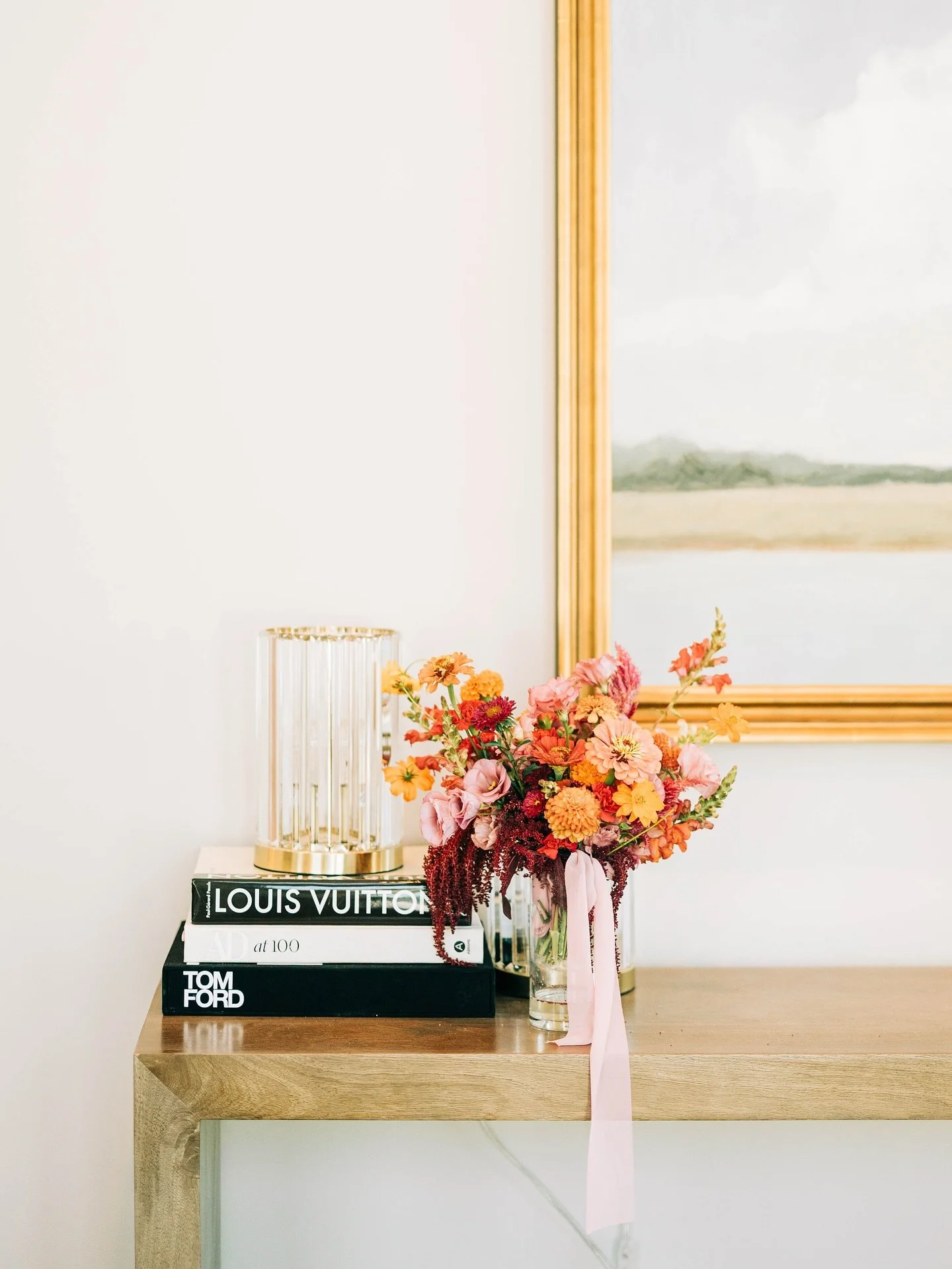 ✨Hot tip from your florist✨
Don’t feel you have to have all the details figured out. We’re happy to help sort through options together and provide our point of view and guidance.
If you love my style and want to have me as your florist,