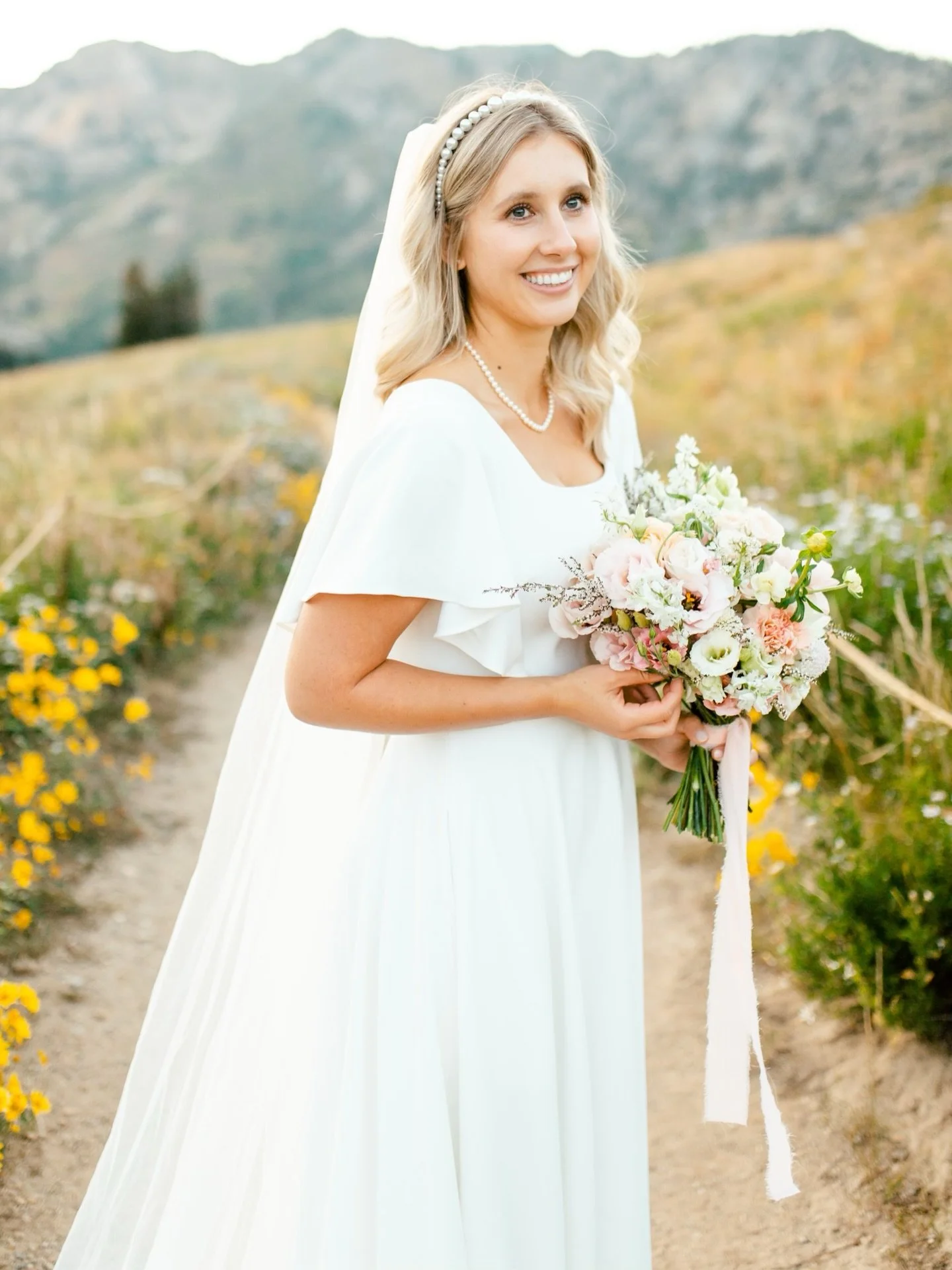 This is your friendly reminder that there&rsquo;s more to your wedding flowers than flowers alone!

we are also:
🌿 Ordering product 
🌿 Communicating back a forth with seller 
🌿 Picking up product
🌿 Packing up car for travel
🌿 Traveling to Locati