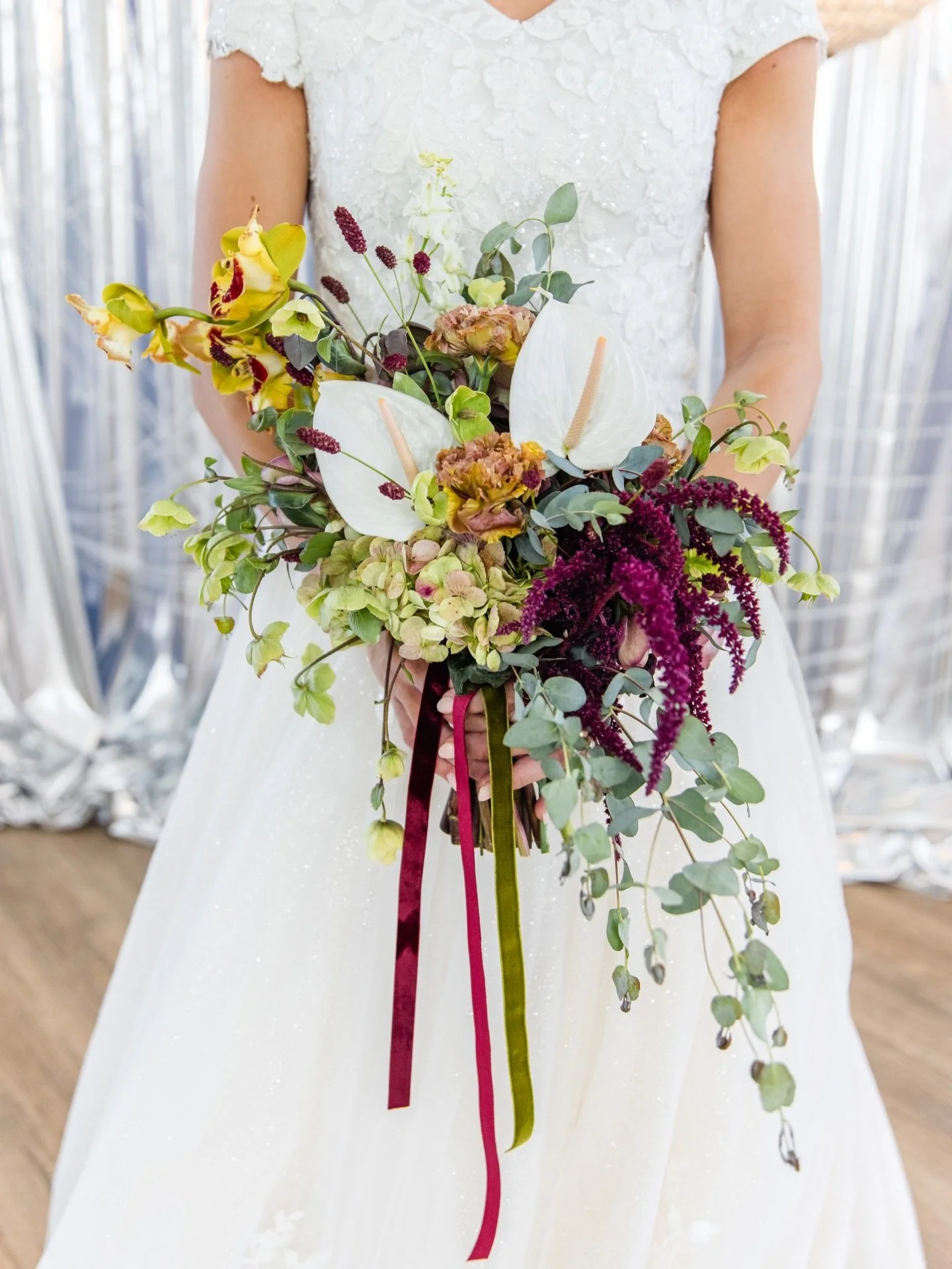 The biggest misconception about wedding flowers is that you&rsquo;re just paying for the blooms. 🌷

In reality, you&rsquo;re investing in design, logistics, experience, execution and so much more! 

From sourcing the right flowers to timing deliveri