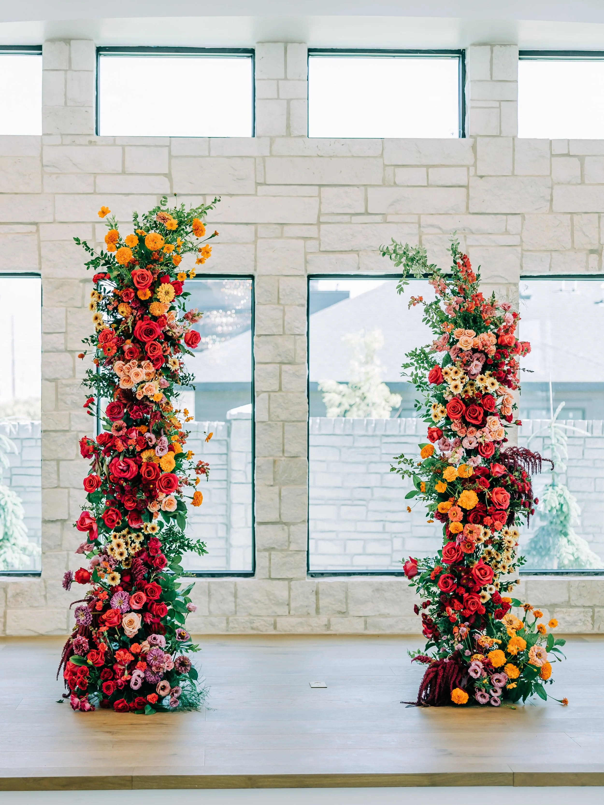 ✨My new coaching program is already half FULL✨

We have just a few more openings available and we are going to open up just a couple more on top of that:) so excited! 🤩

You started this because you love flowers but you stay in it by building a busi