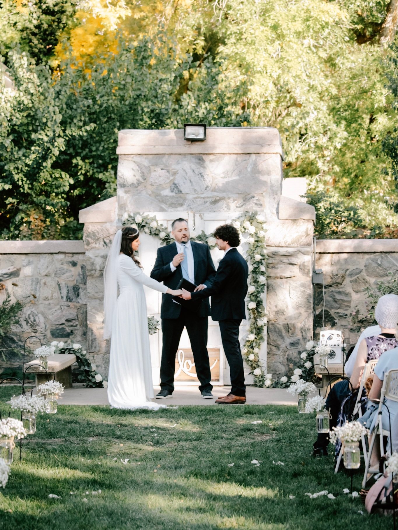 October weddings 🤍

Happy anniversary C&amp;K 🤍 love you guys! Thank you for choosing me! 

✨Ready to grow your floral business?✨

I&rsquo;m teaching you exactly how to attract your dream clients, book them with confidence, and create the kind of w
