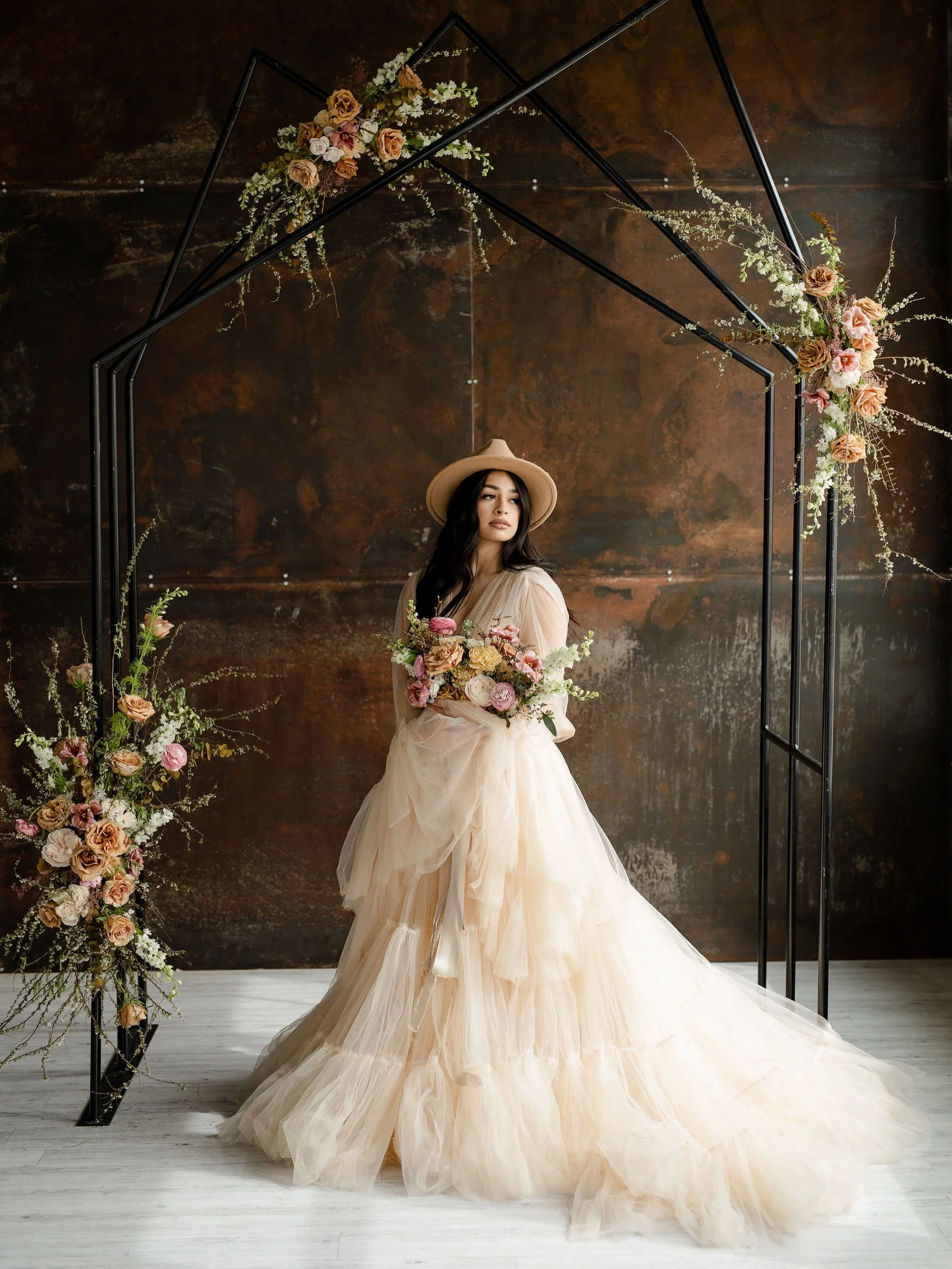 We&rsquo;ve book three weddings this past week and we are SO excited to celebrate with these couples! 

I am looking forward to creating more unique designs and sharing happiness! I just love what I do! 

Thank you for choosing me! 

if you know anyo