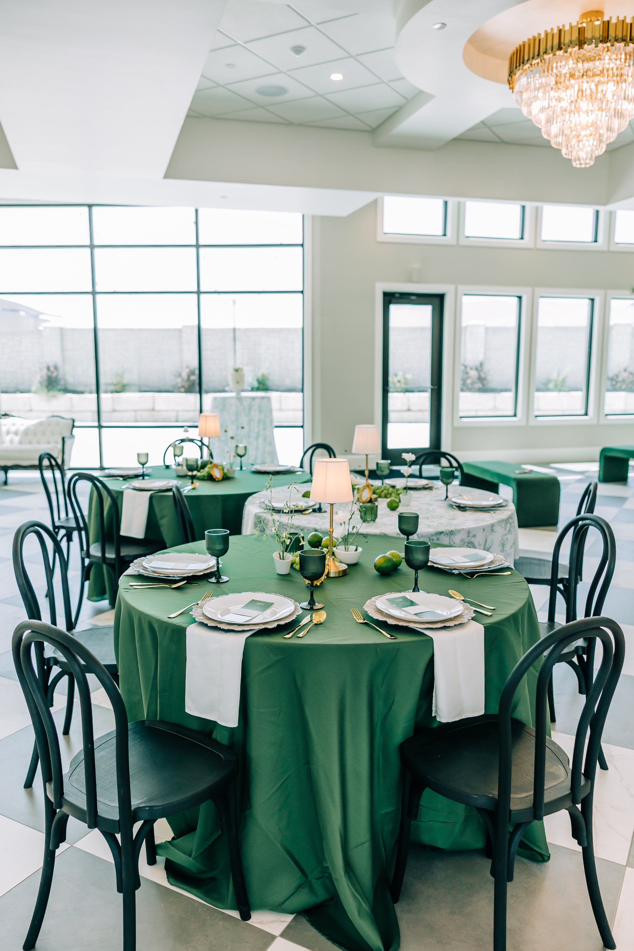 How to become a florist