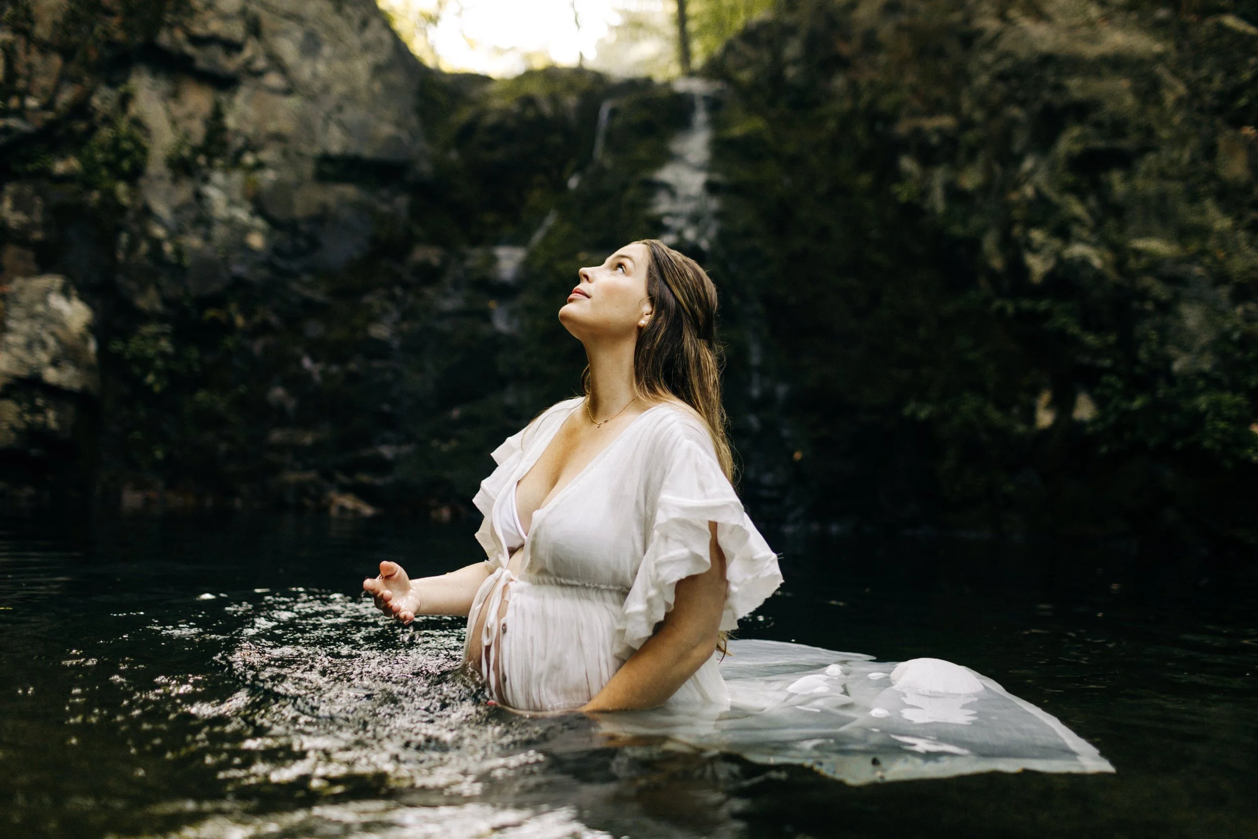 Caitlinn-Mahar-Daniels-Hudson-Valley-Maternity-Photographer12.jpg