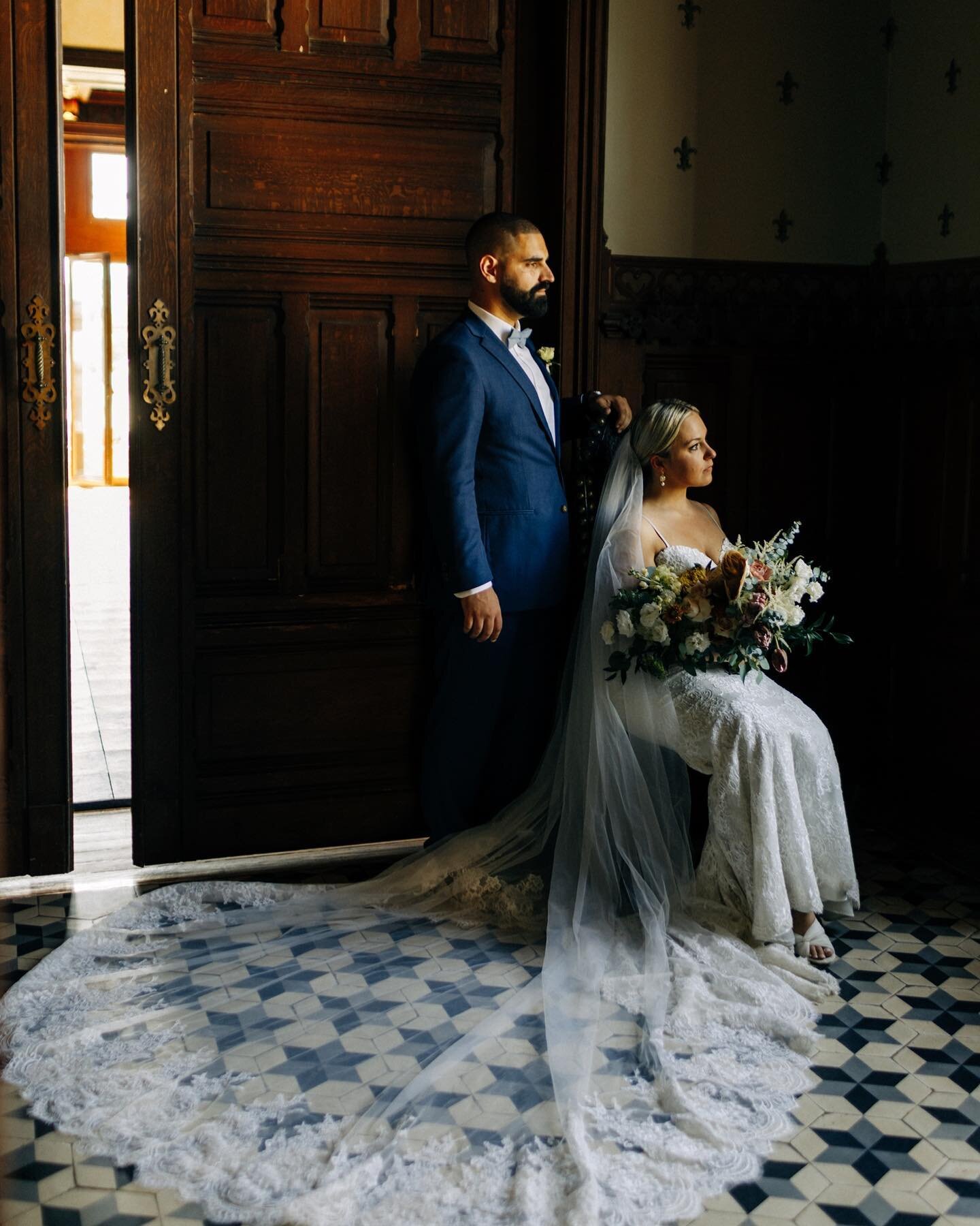 Chiaroscuro in a castle built in the 17th century.⁠
Forte da Cruz - Estoril, Portugal⁠
⁠
Planner : Ines of @lisbonweddingplanner⁠
Flowers : @decorelle.eu⁠
Hair + Make Up : @taniadesousahairstylist⁠
Dress : @belfiorebridalboutique⁠
Suit : @indochino⁠
