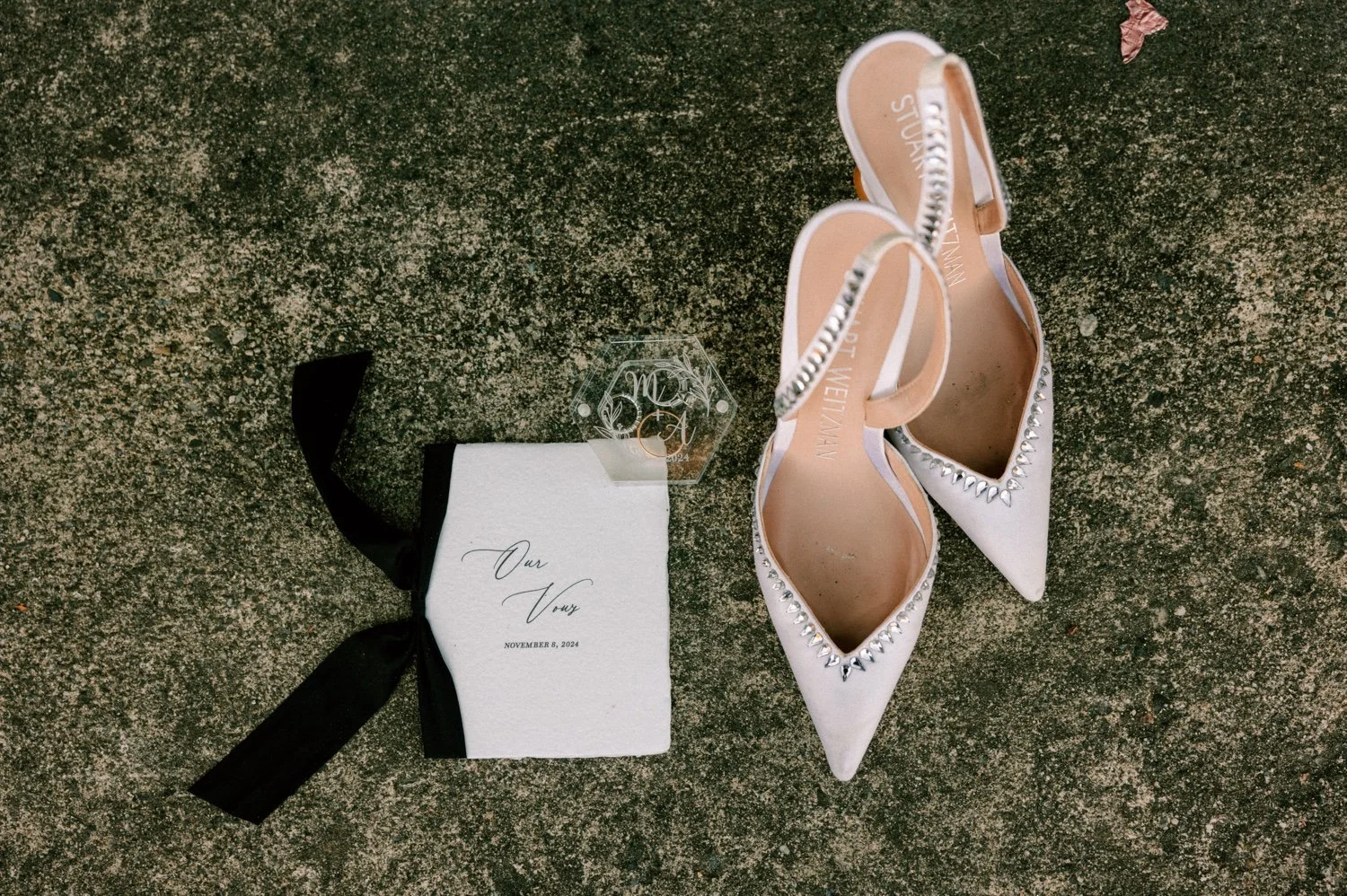 bride’s wedding vows and vera wang shoes on the balcony of the penthouse at the roundhouse in beacon, ny