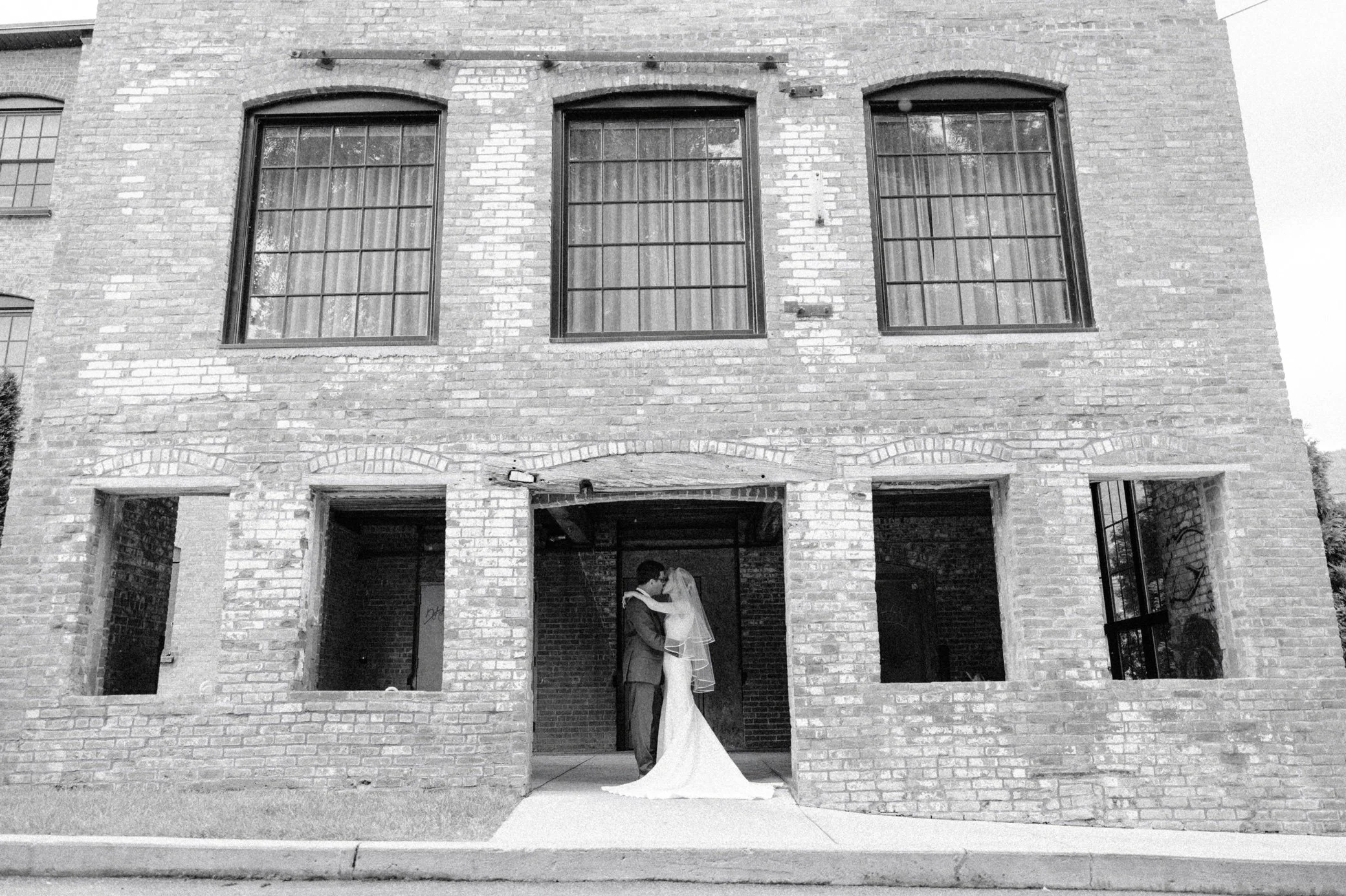wedding at the roundhouse