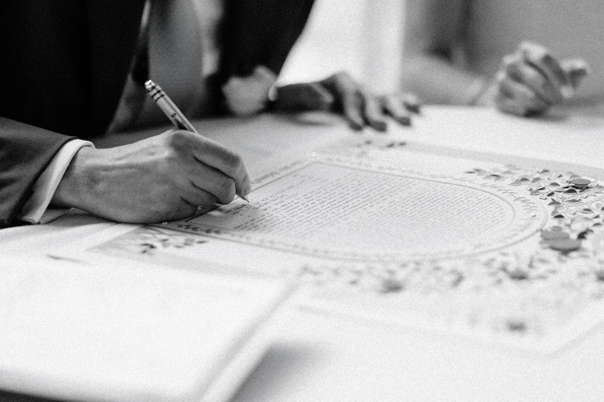 ketubah signing at the roundhouse