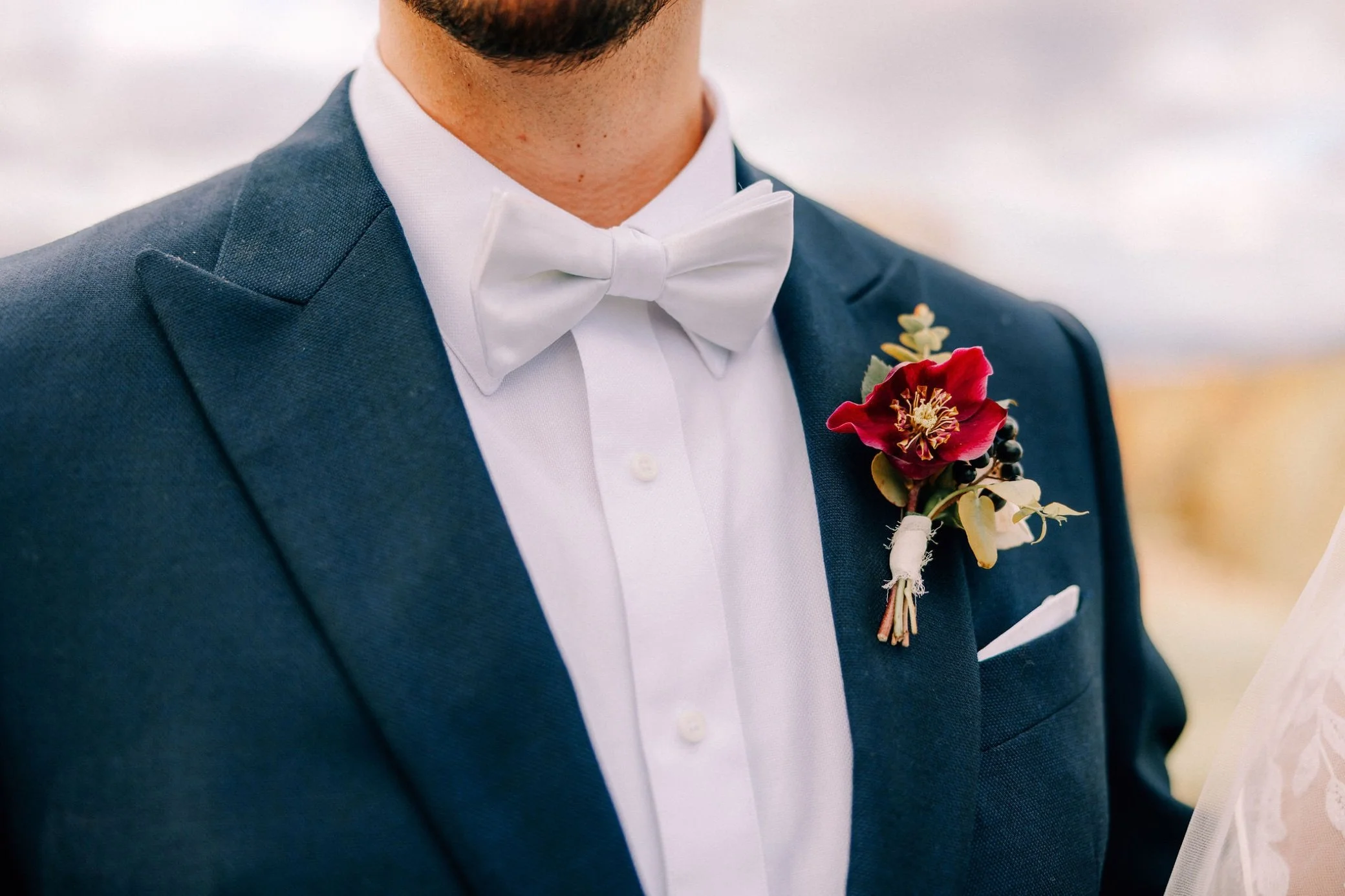  grooms boutonniere for autumn wedding at the garrison 