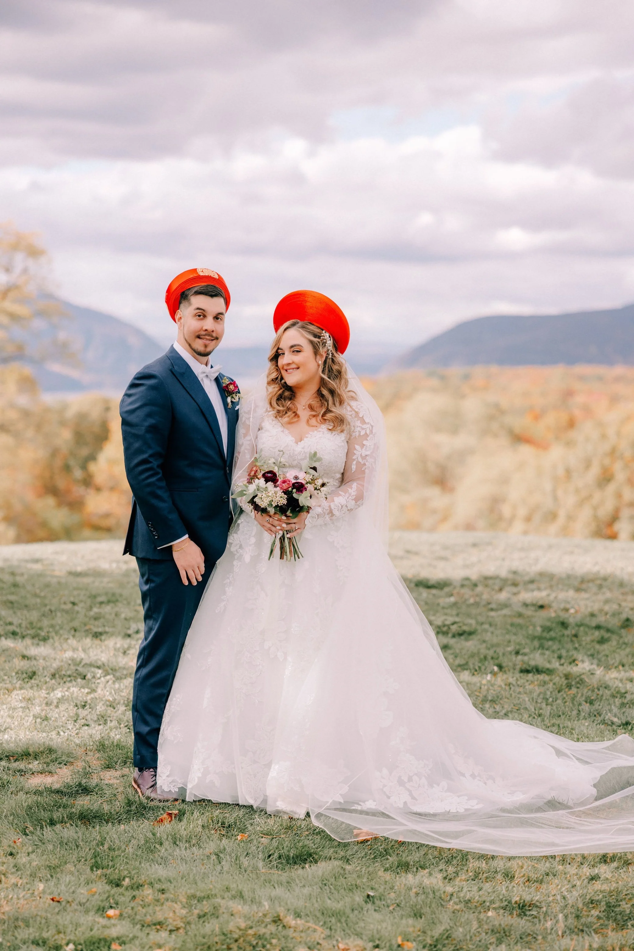  Vietnamese Ao Dai hats for wedding photographs at the garrison    