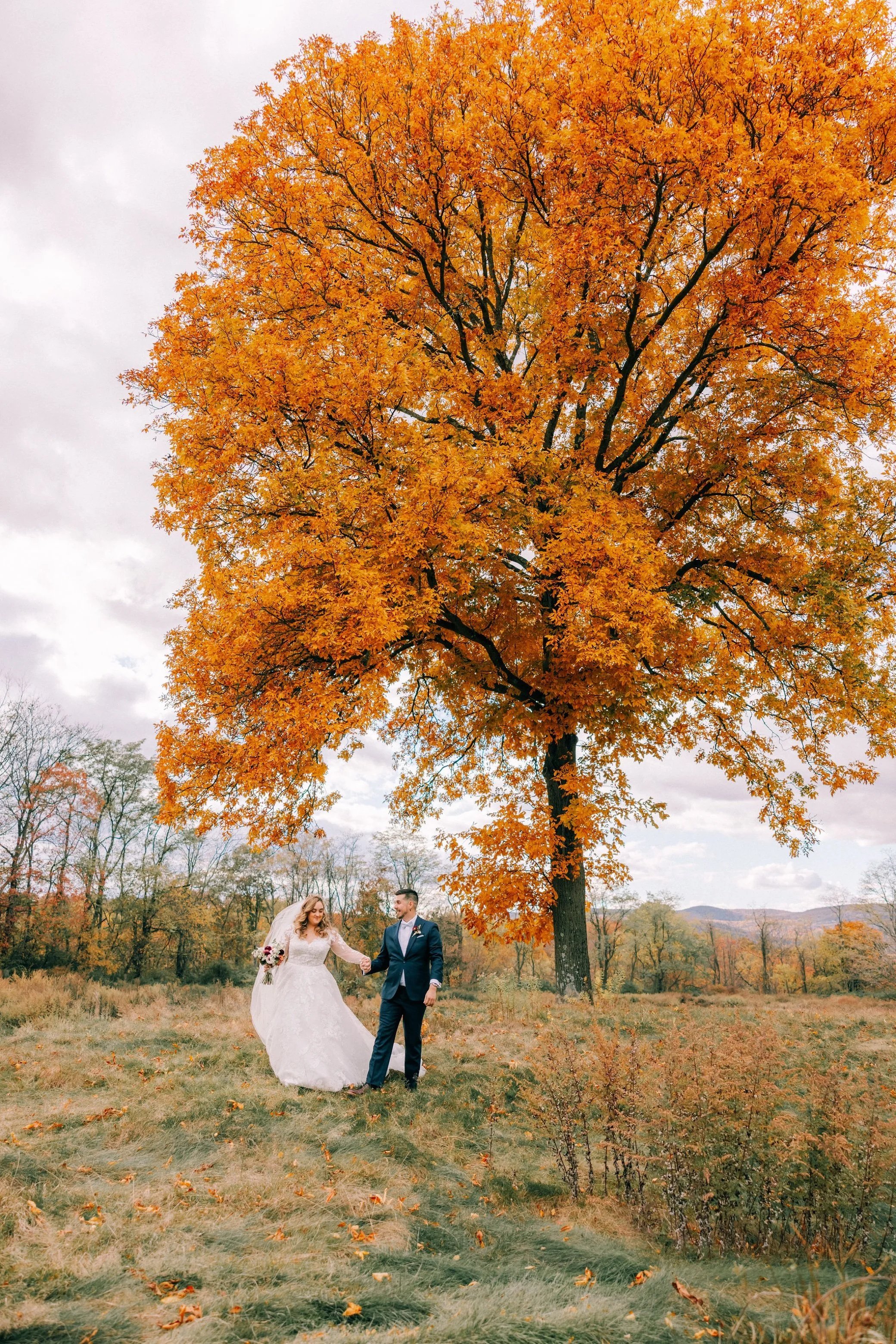  autumn hudson valley wedding photographs at the garrison 