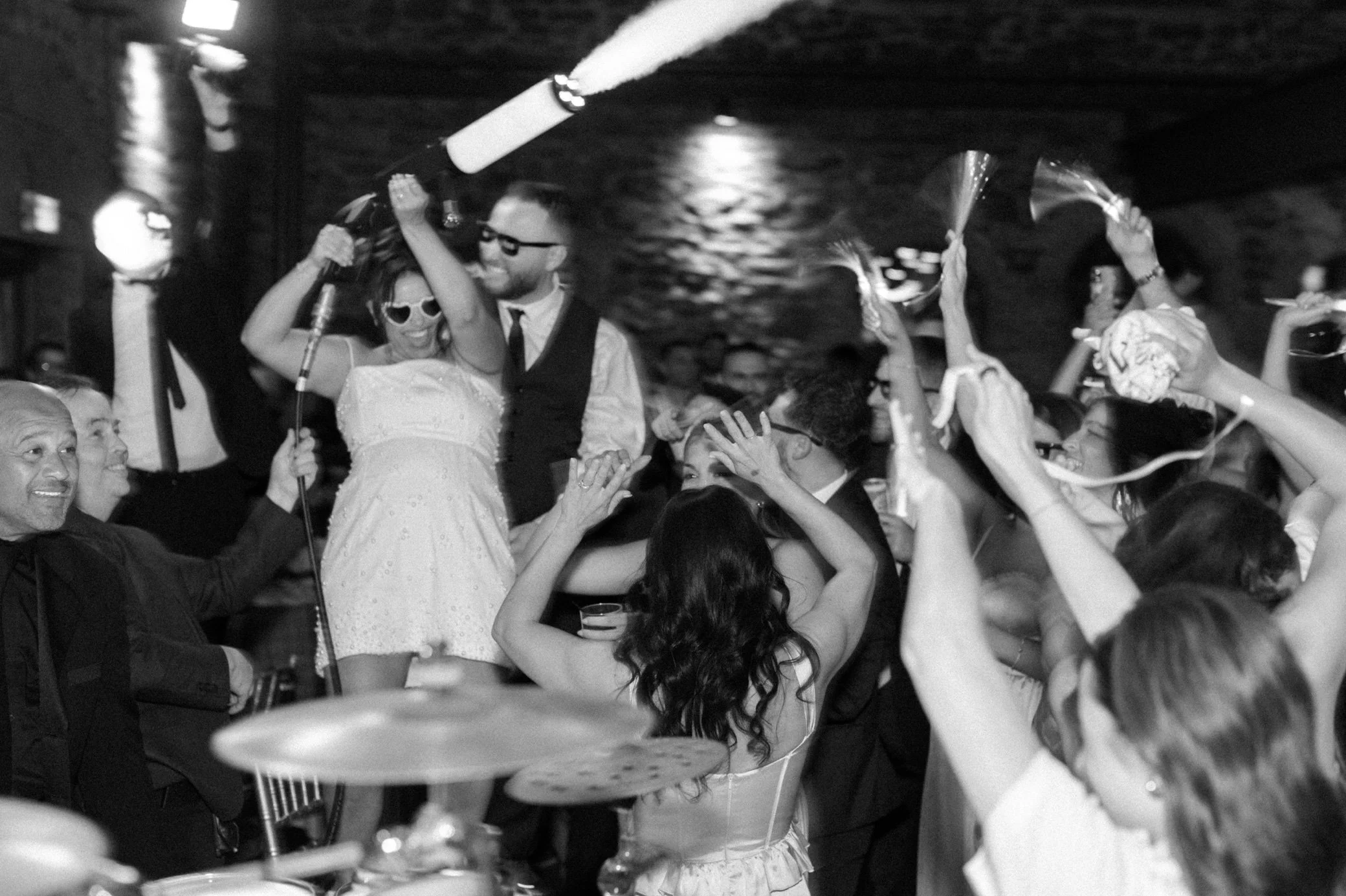  wedding couple party at brotherhood winery 