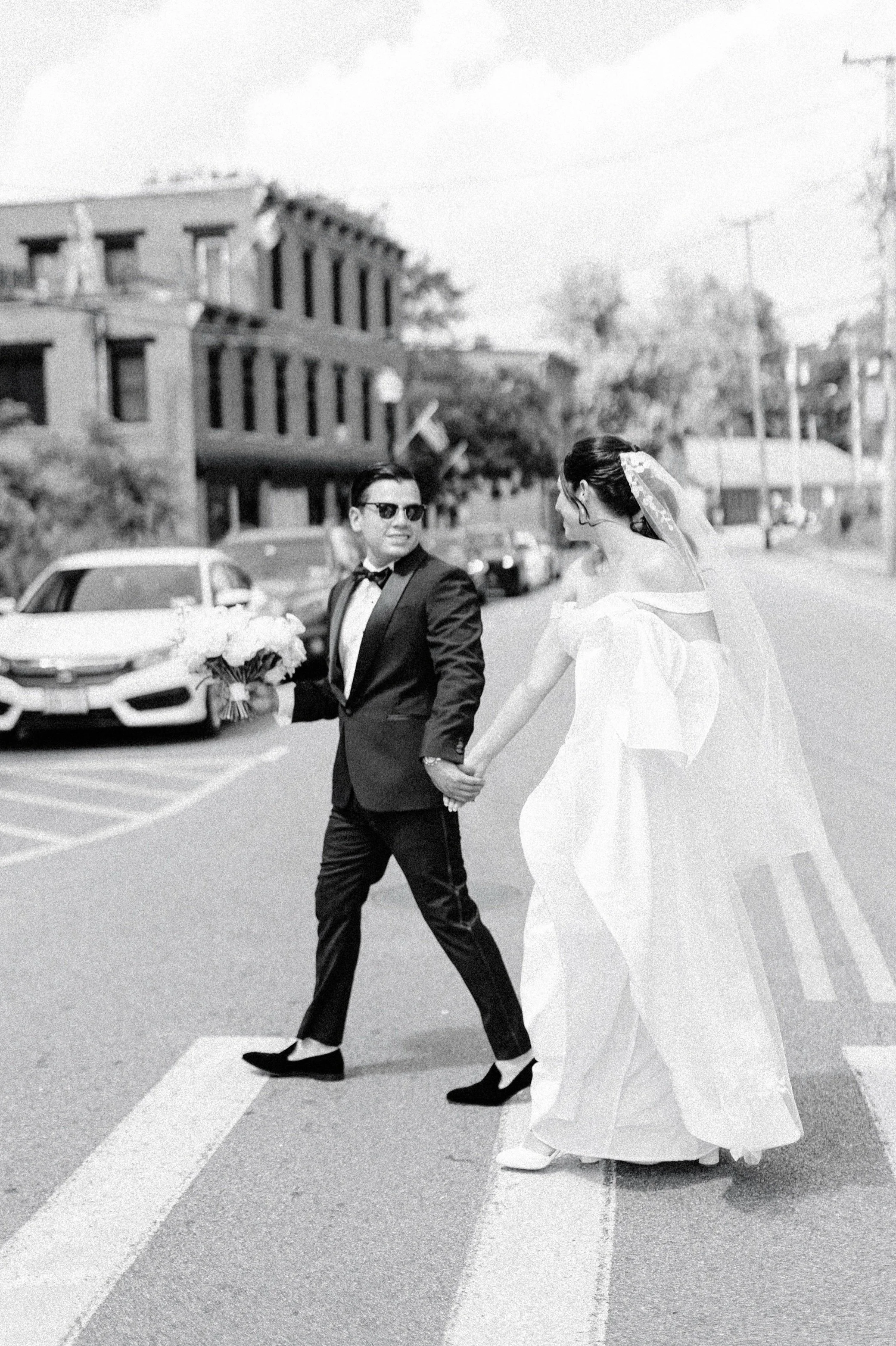  the roundhouse wedding documentary film photography by caitlinn mahar-daniels in beacon ny 