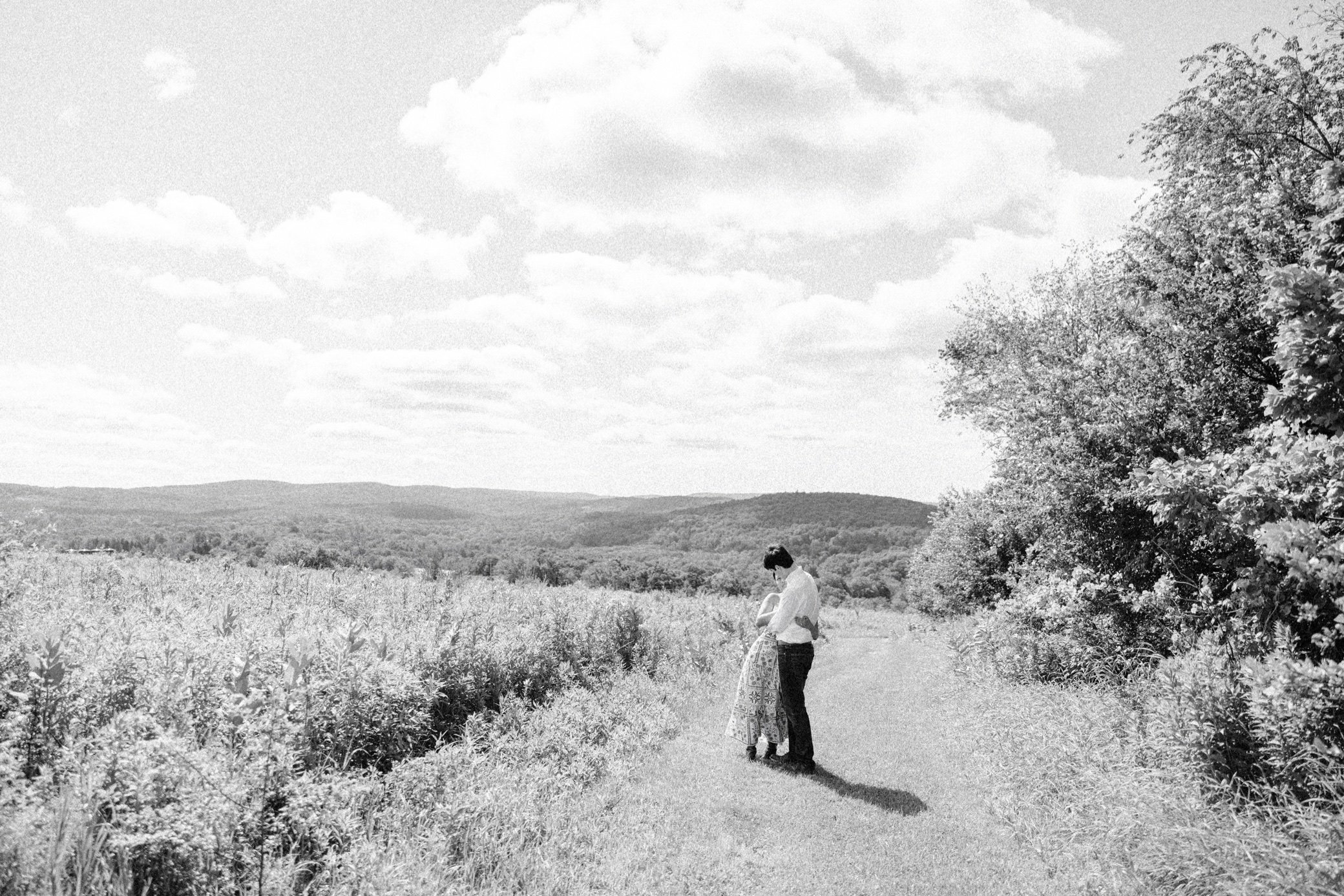  romantic nature summer engagement shoot at Ooms - Columbia Land Conservancy 