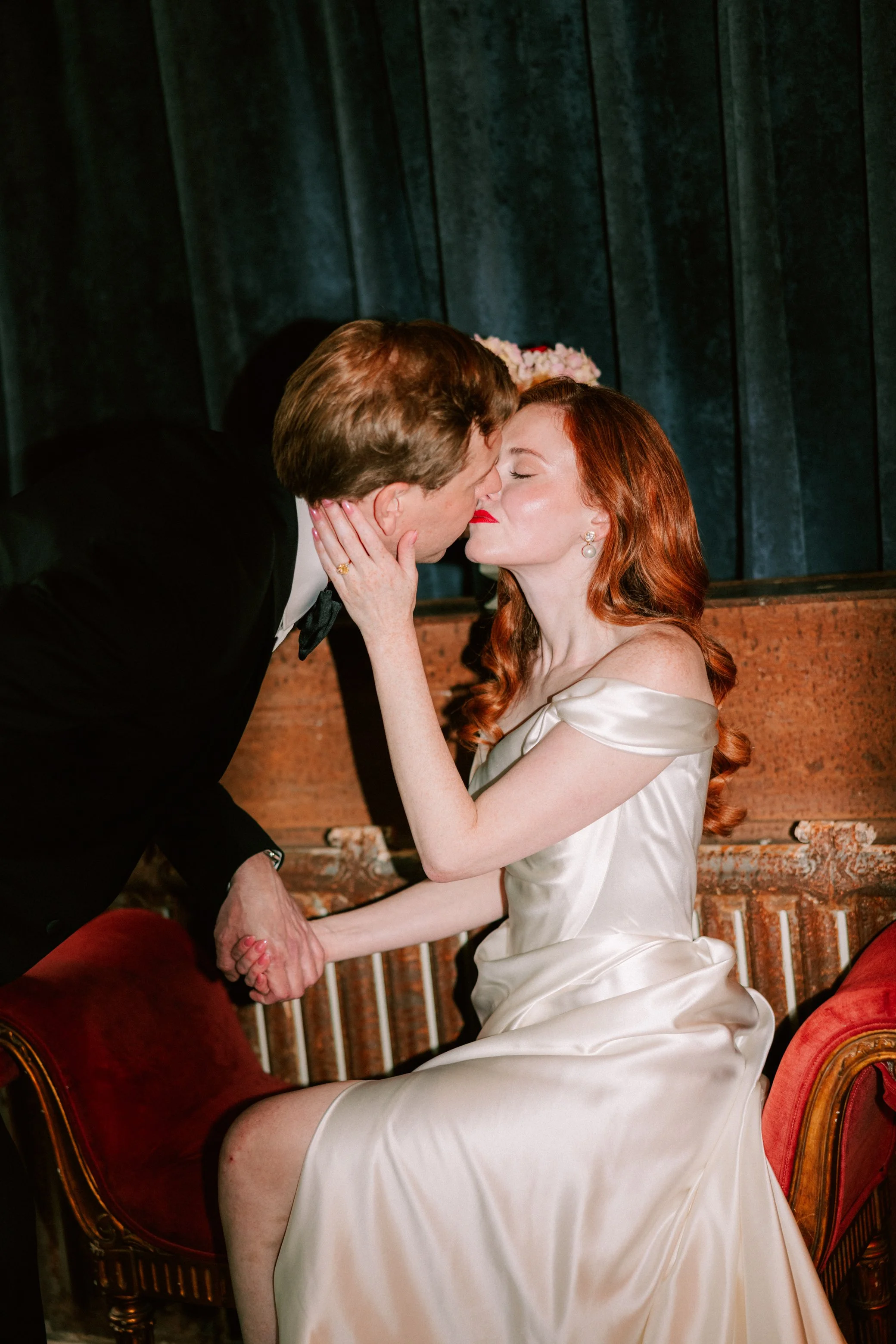 old hollywood inspired wedding at senate garage