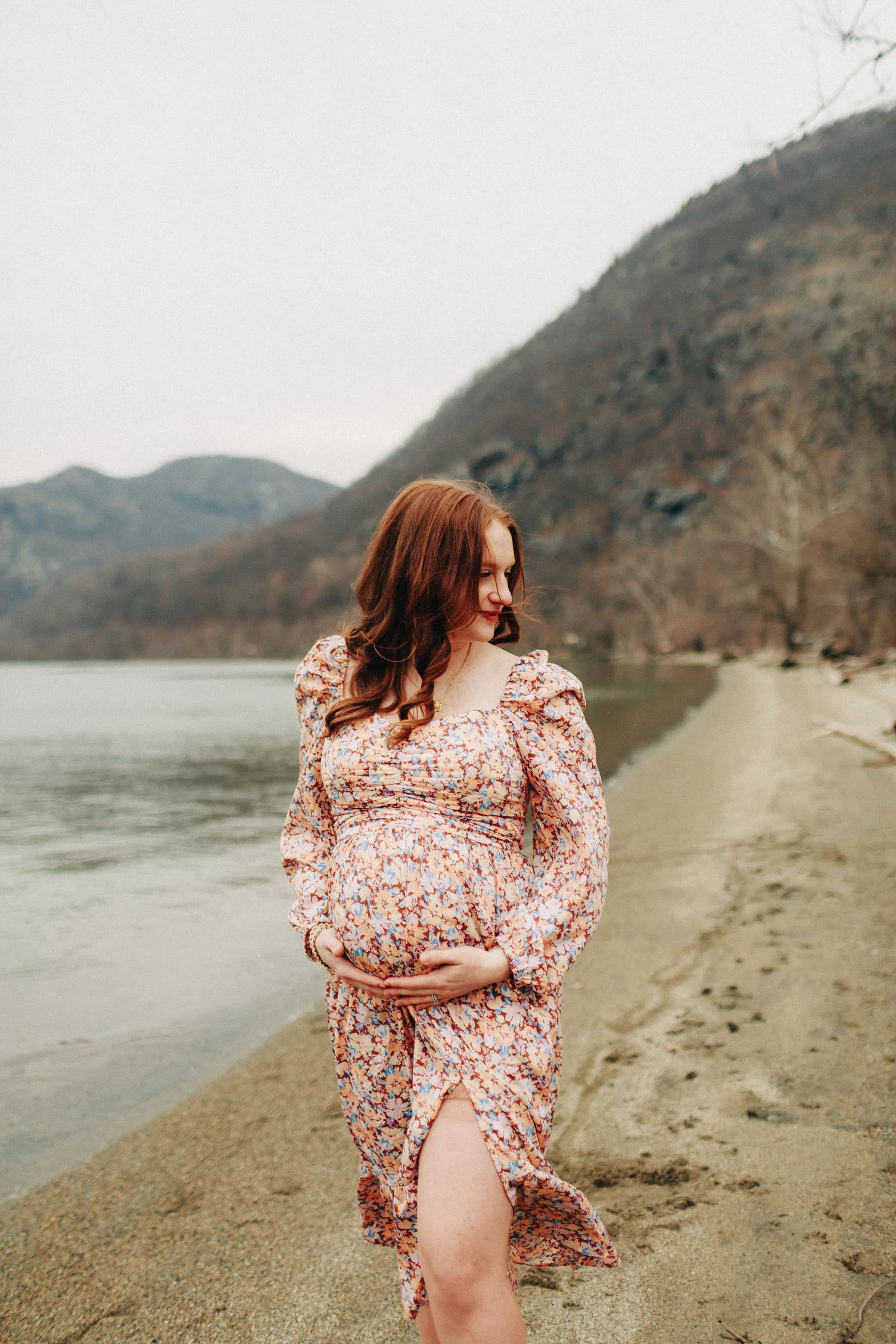 Caitlinn-Mahar-Daniels-Hudson-Valley-Maternity-Photographer24.jpg