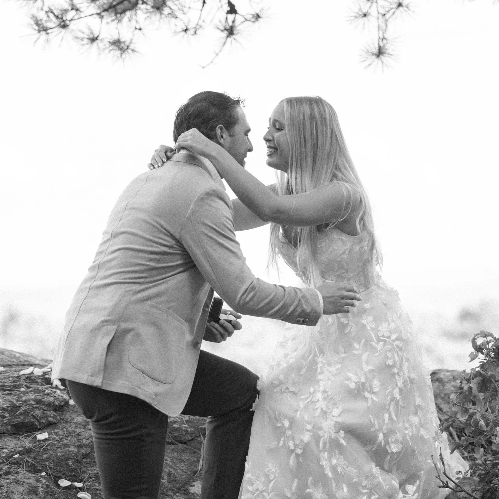 surprise proposal photographer mohonk mountain house