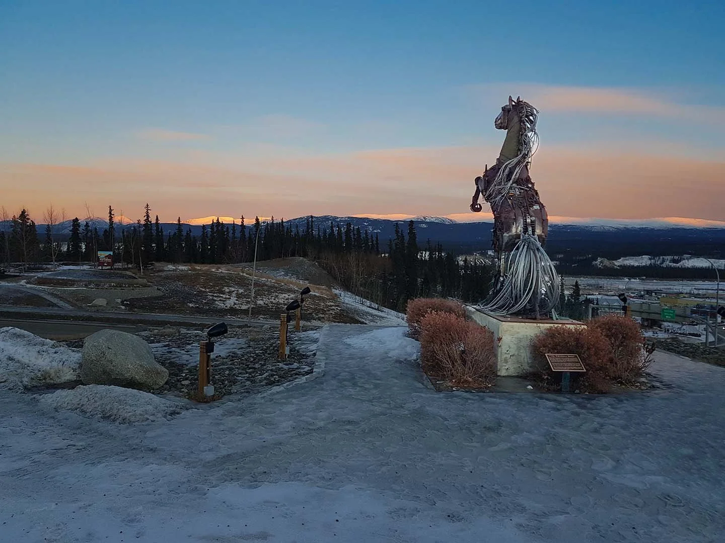 whitehorse1-s.jpg