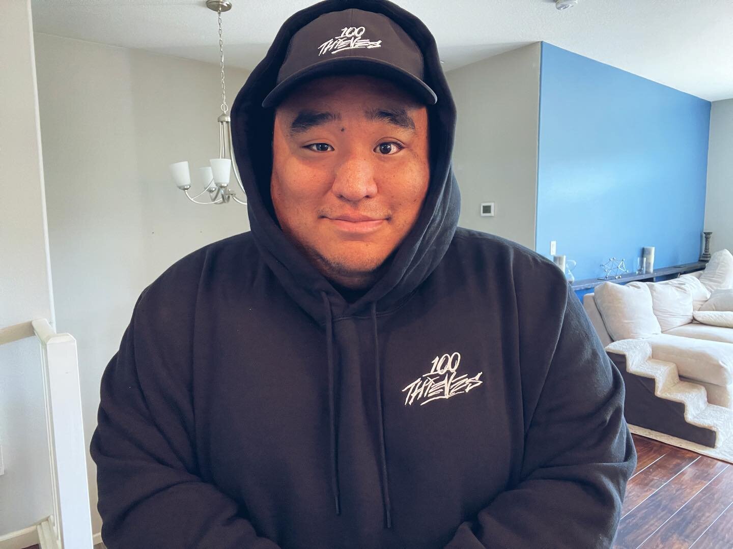 Okay, I gotta say . . . This @100Thieves #Foundations line is really REALLY nice. High quality with some weight to it. Wow wow, LESSSGO!! 🔥🔥🔥🔥 #100thieves