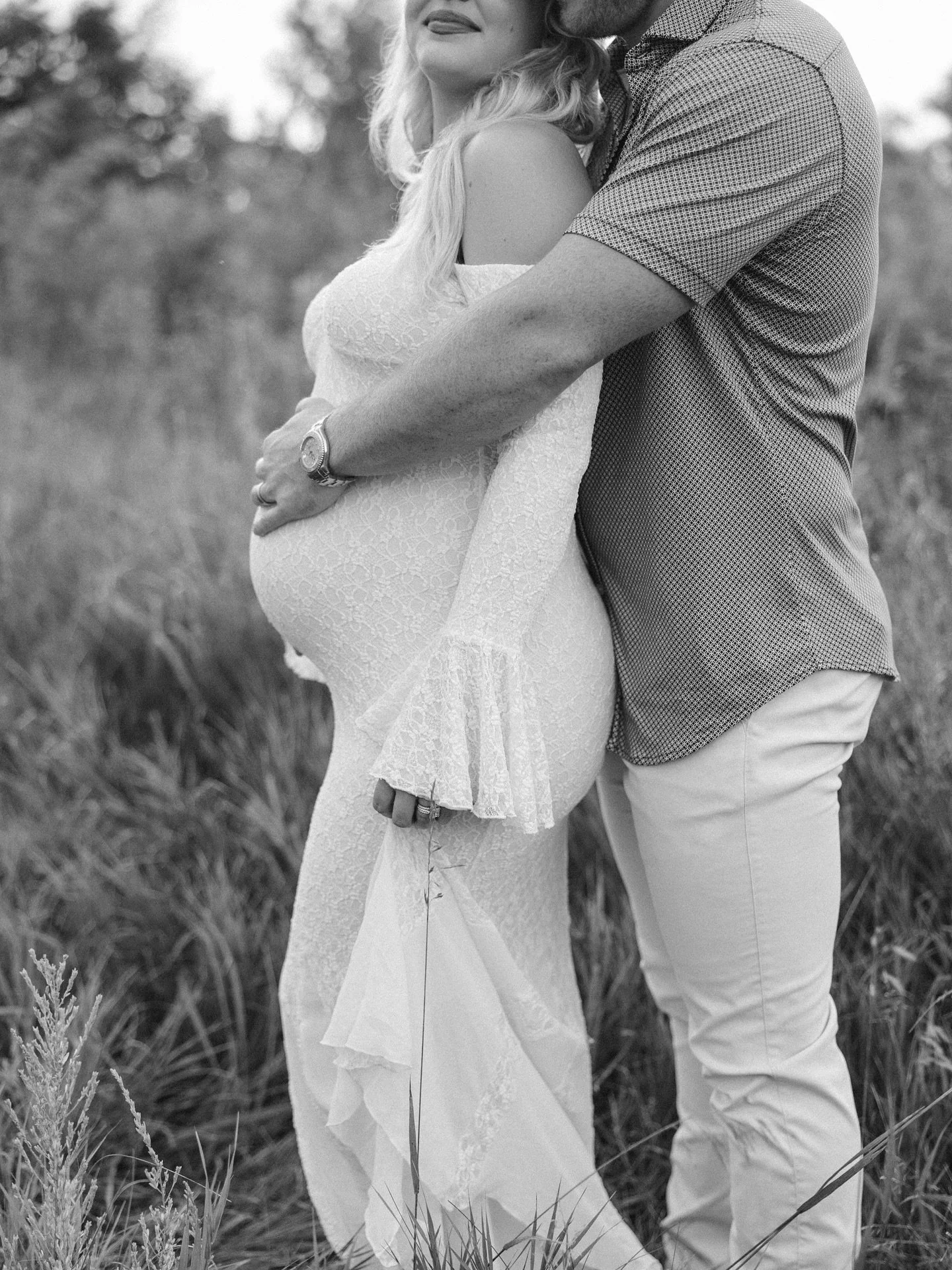 Hello everyone! I am announcing my official maternity leave will begin Monday, September 8th!!🍁☕️🍂
I will still be responding to all inquiries (at a slower pace 😅), but I plan to spend the remainder of my September preparing for baby boy and editi