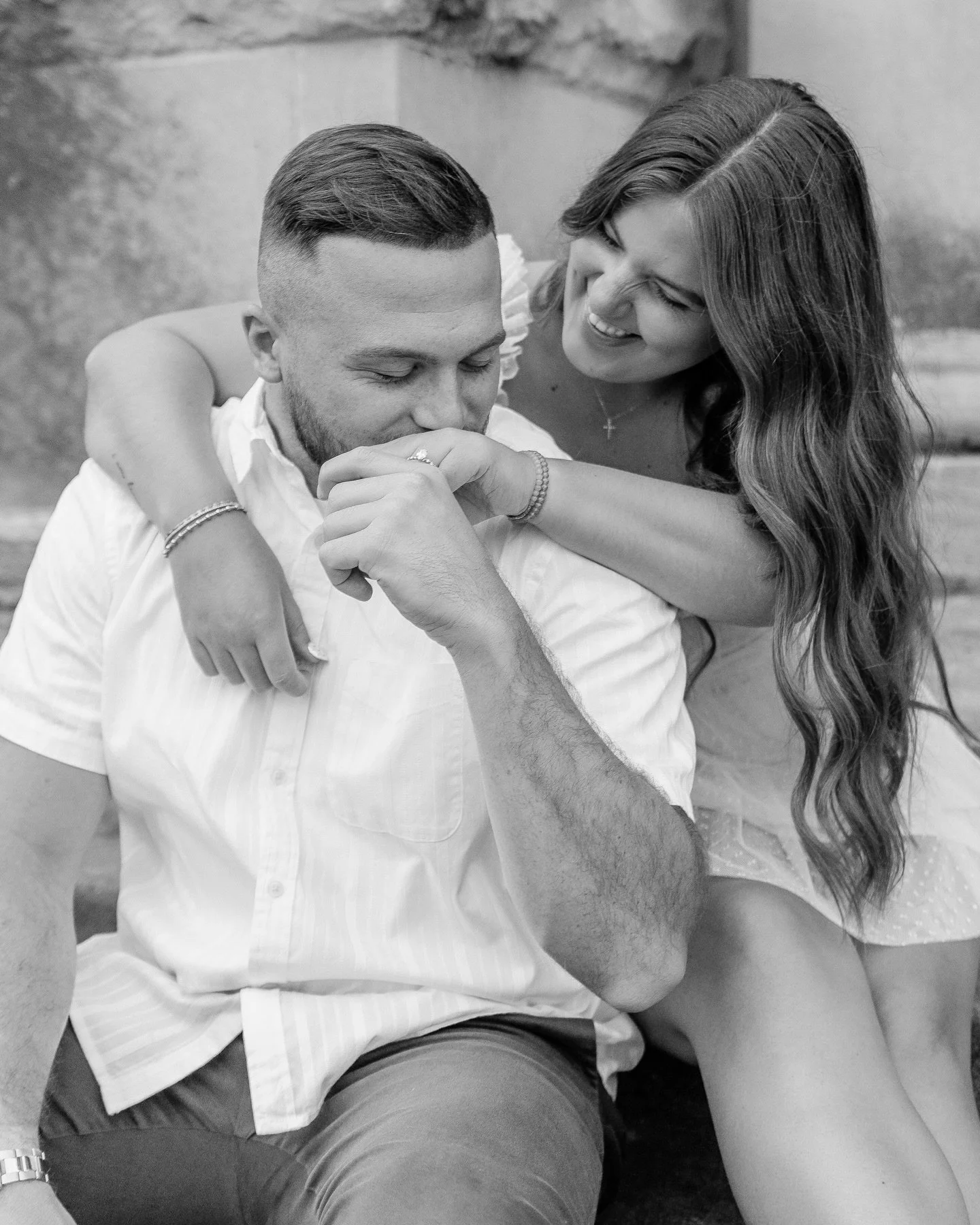 Emma+Alex!🥰🤍 So obsessed with these two and loved capturing these precious little moments! 
&bull;
&bull;
&bull;
#photographer #photography #photoshoot #weddingphotography #photos #weddingphotos #engageandinspire #engagmentphotography #engagementph