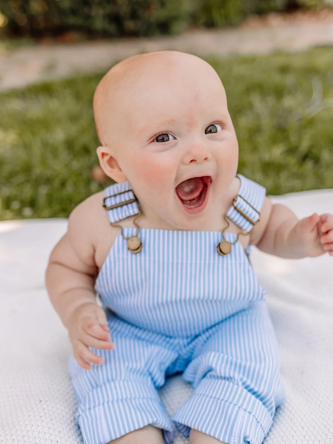 Happy 8 months (yesterday) to my favorite subject🥹💙🍓 #southernillinoisphotographer #southernindianaphotographer #midwestphotographer #babyphotography #familyphotography