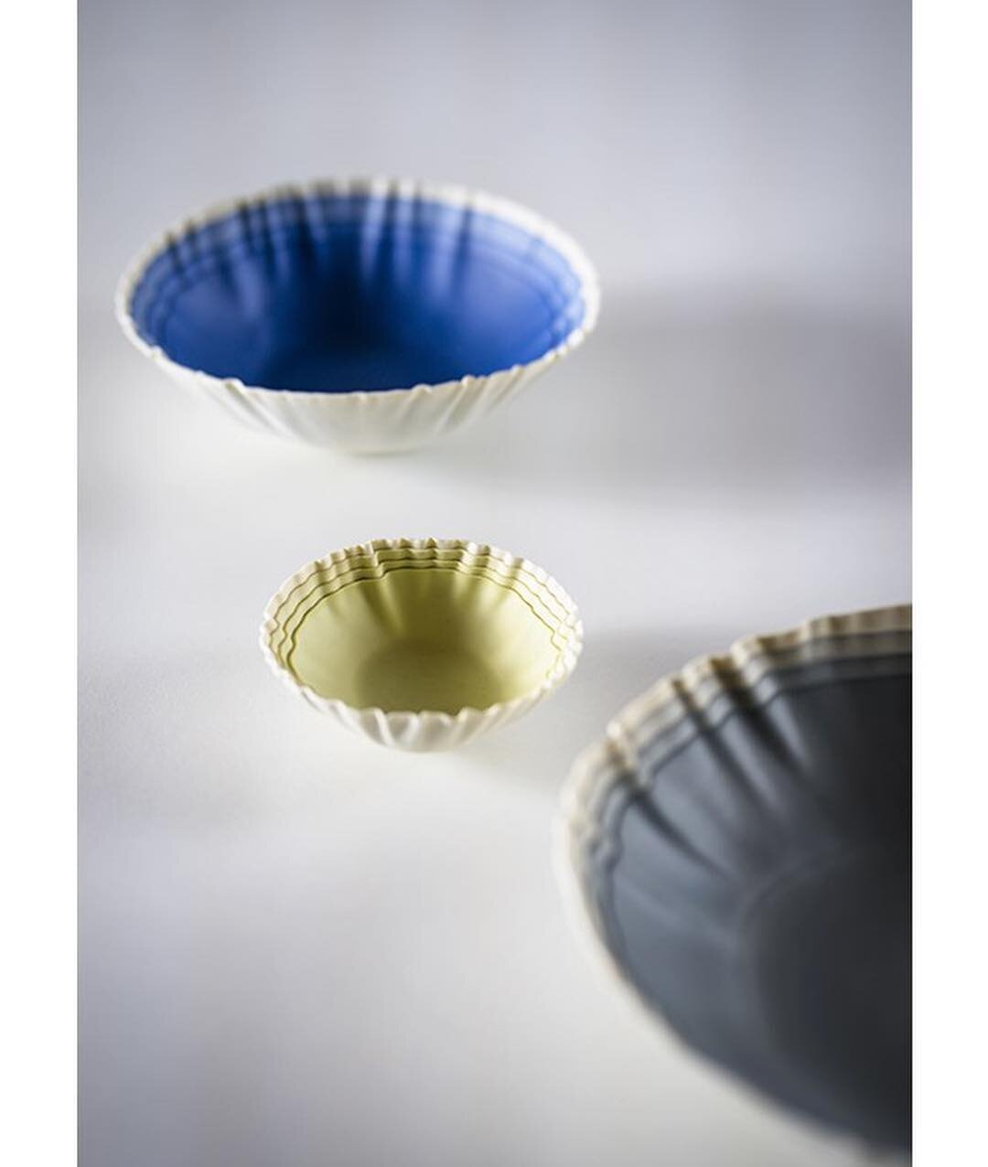 La collezione Stratigrafia &eacute; realizzata attraverso una complessa tecnica di fusione, interamente realizzata a mano.
Con questo shooting di still life abbiamo voluto evidenziare e dare risalto a questa particolare lavorazione.
Strato su strato,