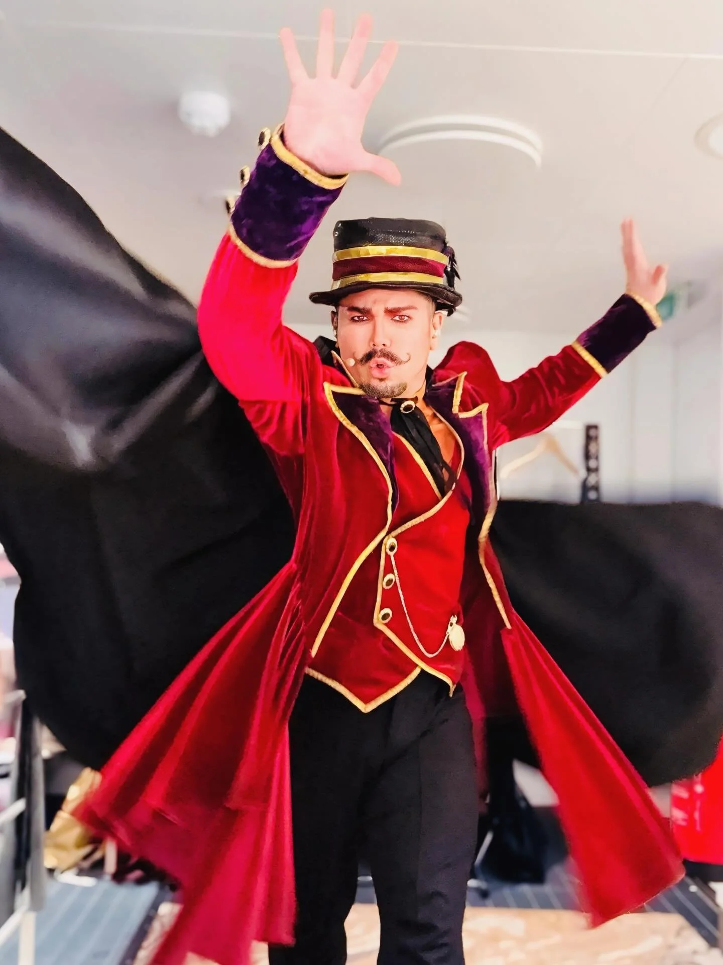 On with the show! #Fiera
🎩🎪🎠🎢🎡