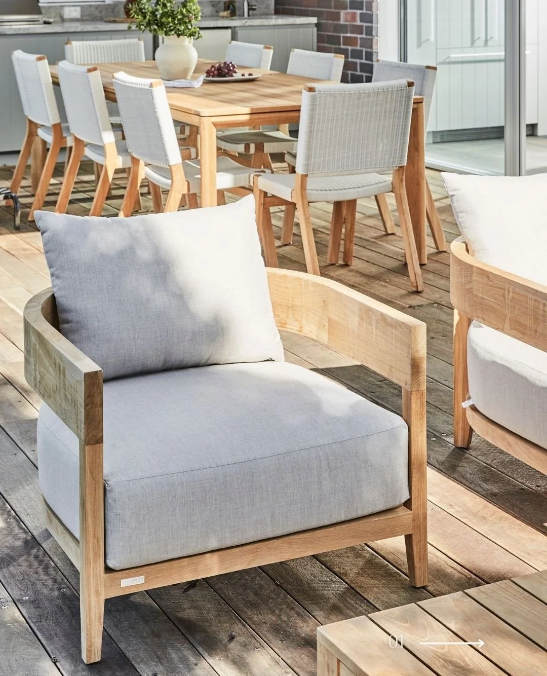 Our Mosman House project was created for a couple wanting timeless design, lasting quality and a sense of calm throughout their home. Every space was crafted to feel warm, functional and refined.⁠
⁠
Swipe to read what our clients had to say about the