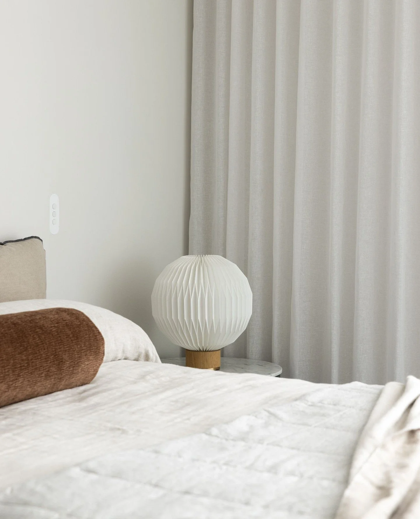 A pared back bedroom, simple styling was the obvious choice for this main bedroom with an incredible harbour view.⁠
⁠
For this space at our Walsh Bay project, the focus was on creating a sense of calm through simplicity. A soft, layered palette, gent