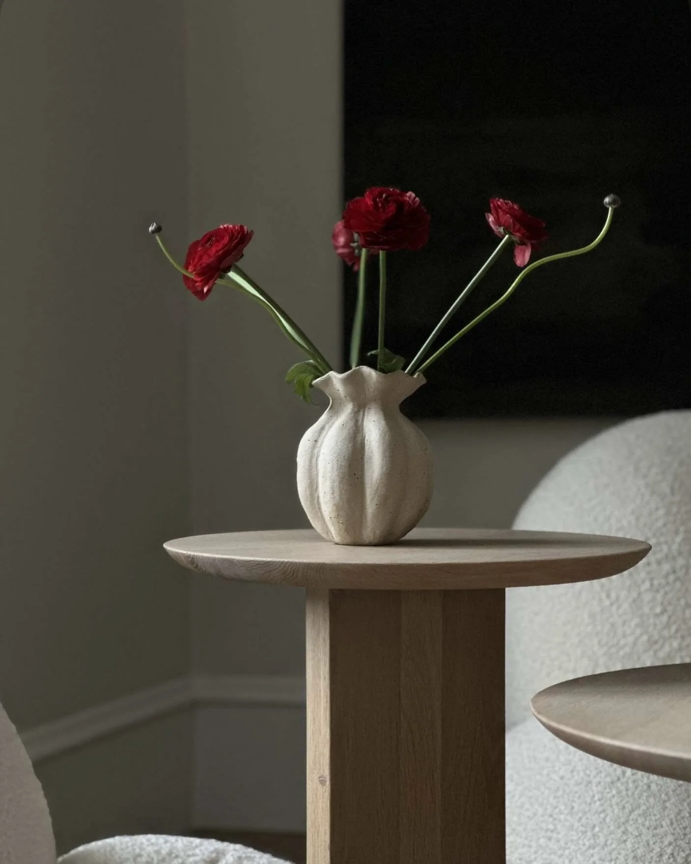 Jeg er definitivt en dreie-jente, men en sjelden gang h&aring;ndbygger jeg noe. Som denne wabi-sabi-vasen som bor hos @koseline🪻

Inspirert av dyktige Malene Knudsen