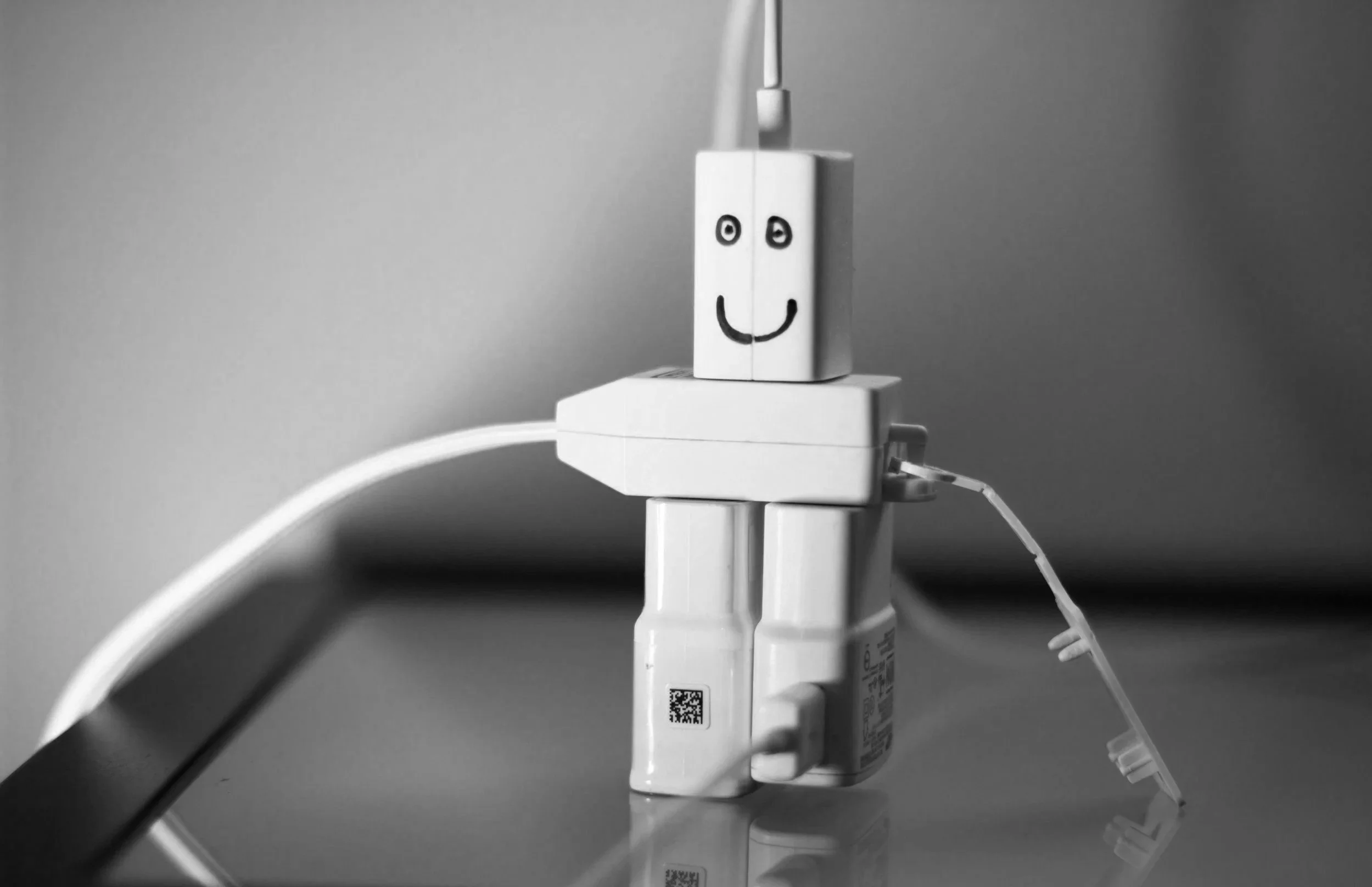 The Shift to Agentic Marketing: How to Stop Being a "Human Router" in 2026
