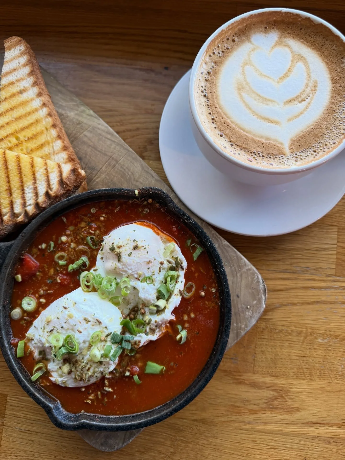Last week to enjoy some of these sexy specials before a whole new bunch of festive options land for December 🤘
&bull; spiced shakshuka &bull; poached eggs &bull; toasted bloomer &bull;