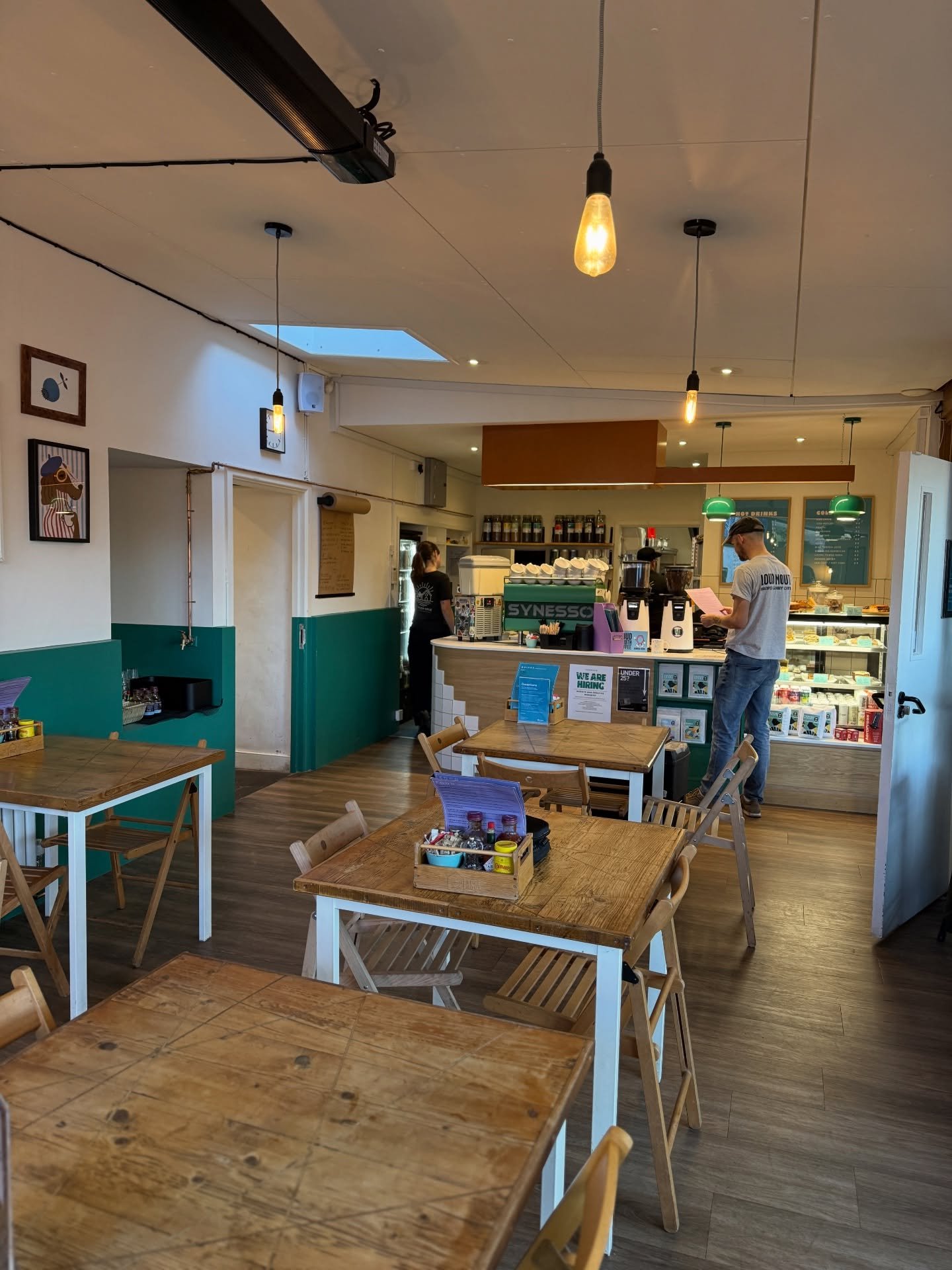 Sunday specials, sun and strolls seeing us out of the weekend ☀️
Welcoming in December like it couldn&rsquo;t come soon enough! Who&rsquo;s joining us? 🍽️☕️🍳🥓