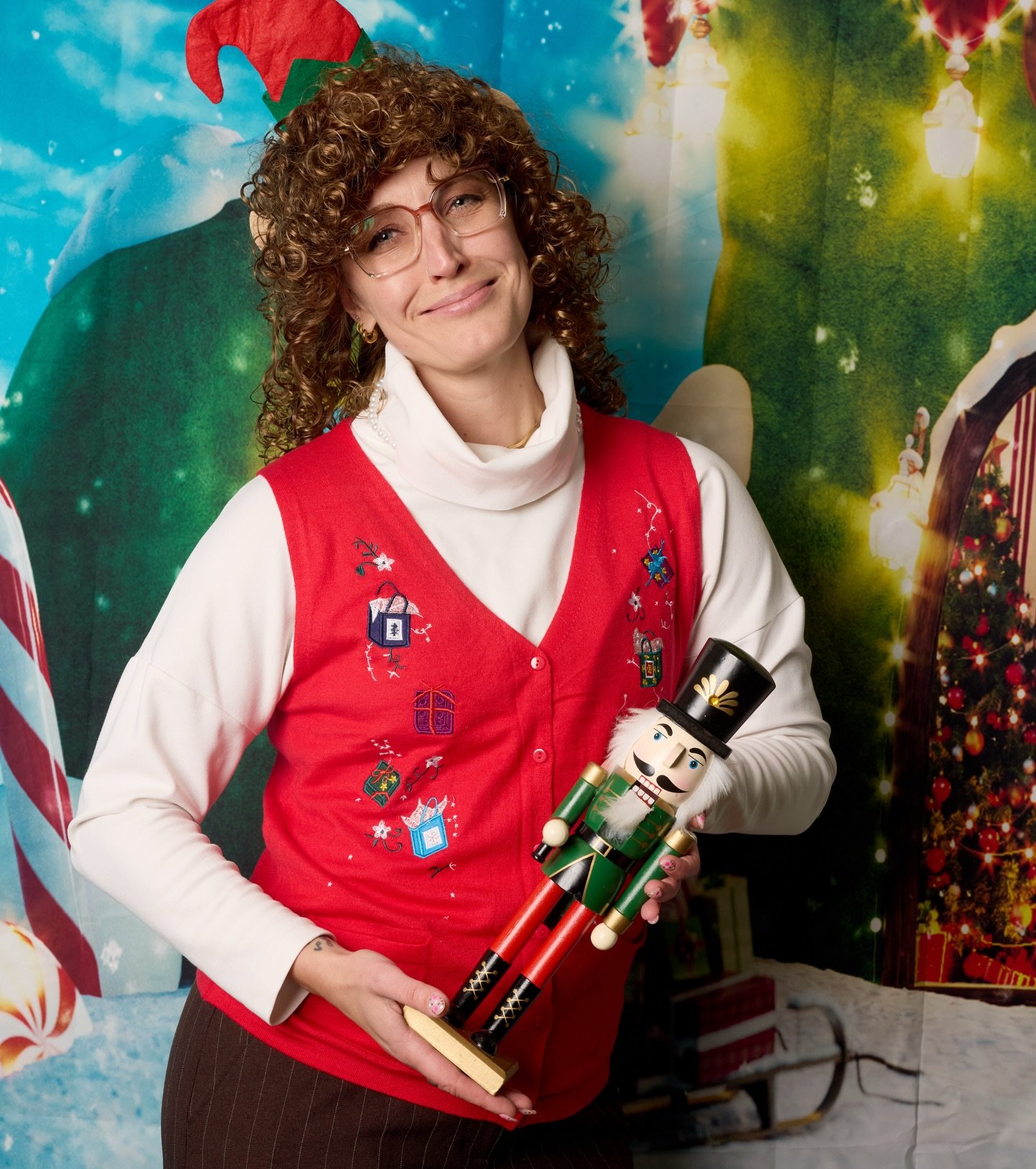 The countdown to Christmas is ON guys 🎄

And we&rsquo;re going to be giving you a little festive treat every day in the form of classic cafe dress up 👗💃 Did someone say 12 days of Christmas? No, we did say 12 days of sexy snaps 🎁

Some people giv