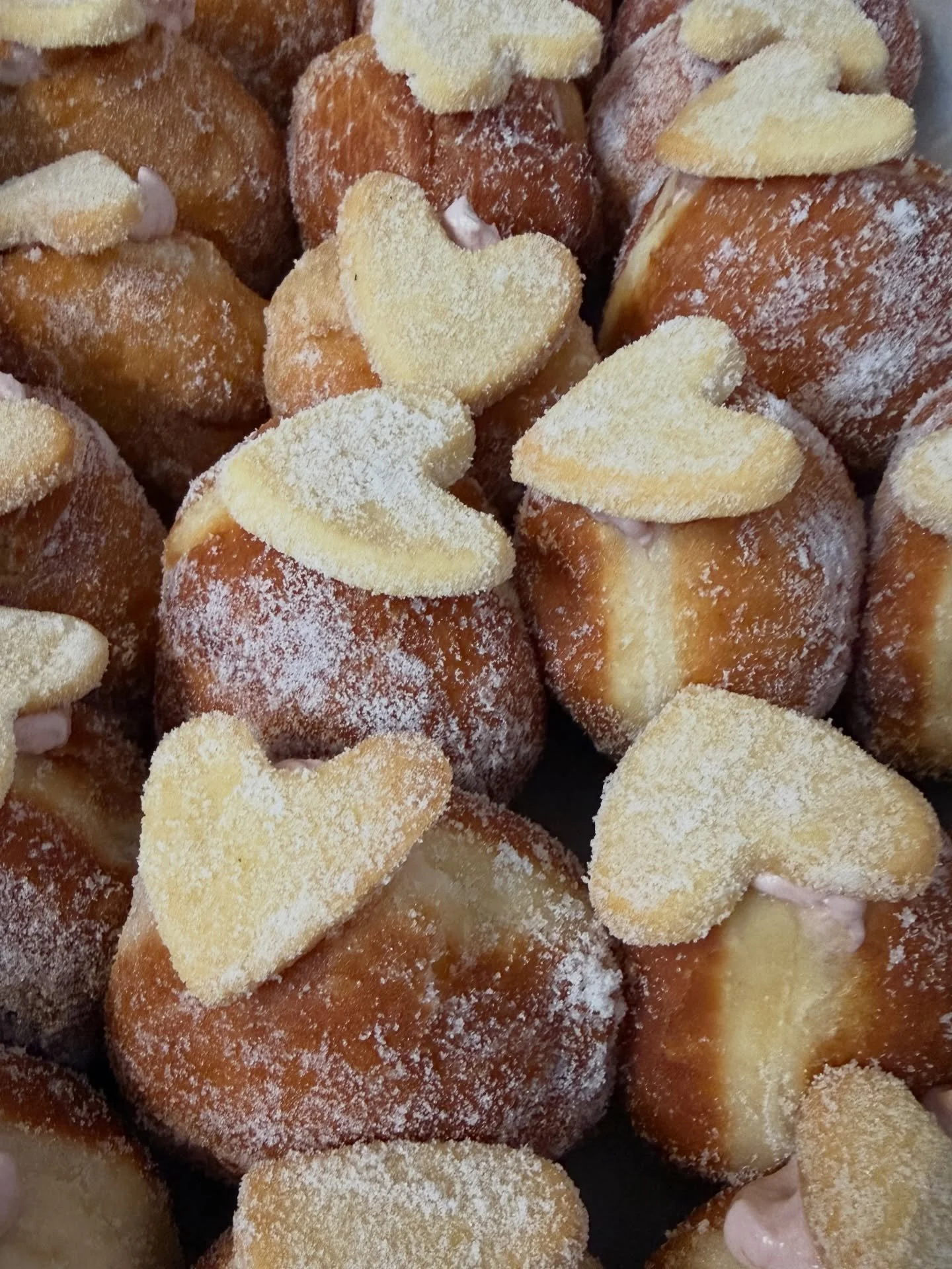 DOUGHNUT FRIDAYS ARE BACK 🍩💜🍩💜🍩💜🍩

Giving you something to smile about during rainy season. Launching this week with&hellip;

Damson cheesecake &amp; shortbread 💕

And we&rsquo;ll be back to bringing you TWO FLAVOURS weekly from next week. On