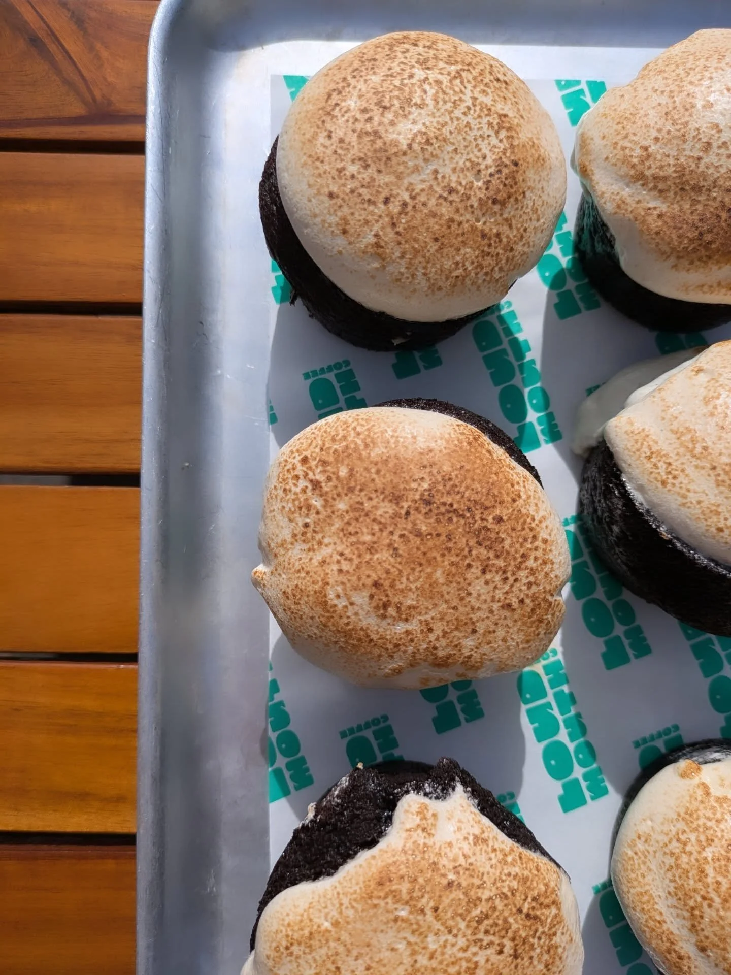 One for me and one for you! The best treat to accompany a delicious hot drink, iced coffee or as a special treat after a banging brunch. 
Introducing our mini series of cakes called 'diddy cakes' because they're just so adorable. 

The flavours so fa
