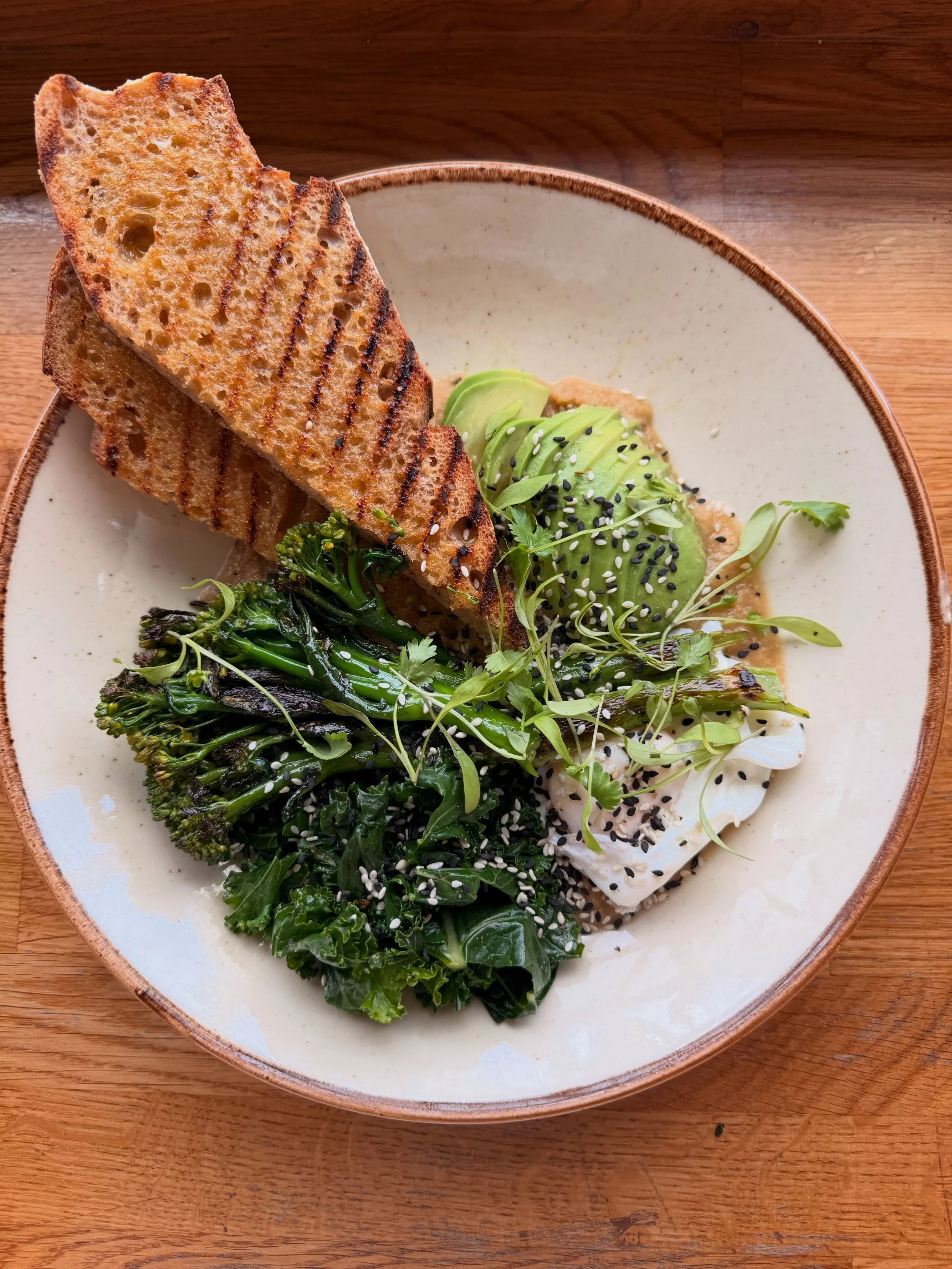 Need to nourish? We got you 🍽️

THIS BOWL is bringing us back to life with caramelised onion houmous, tender stem broccoli, avocado, poached egg, sourdough &amp; parsley oil 🌱

It&rsquo;s basically perfect for going &ldquo;wow, I have nourished my 