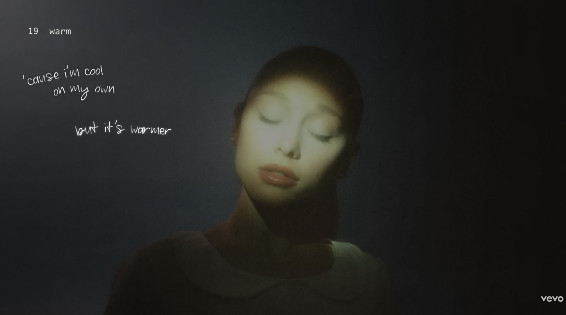 Ariana Grande - Warm