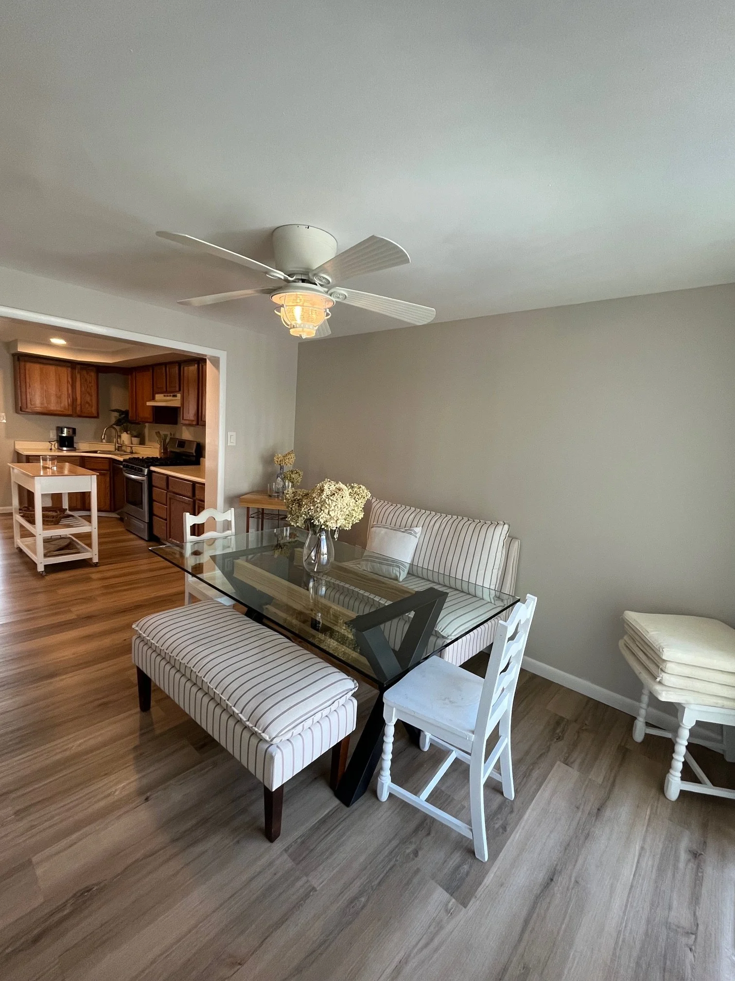 Dining room to Kitchen