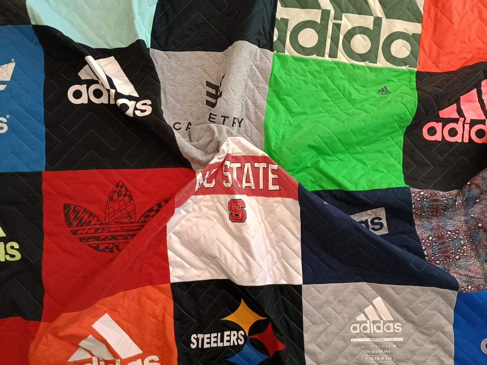 Memory-t-shirt-quilt keryns-chevrons-design 5.jpg