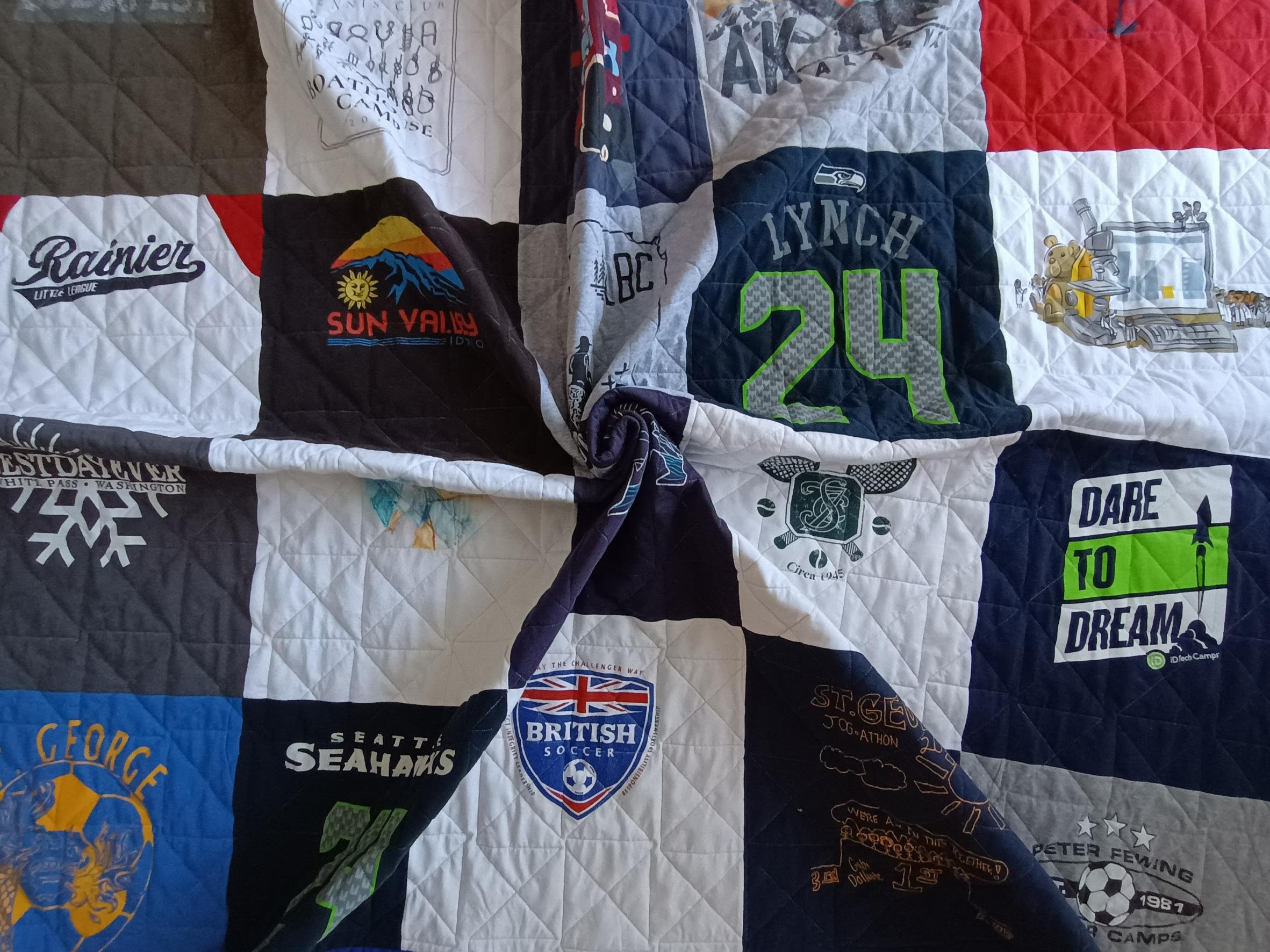 Custom T-shirt quilt Boxtie-panto 05.jpg