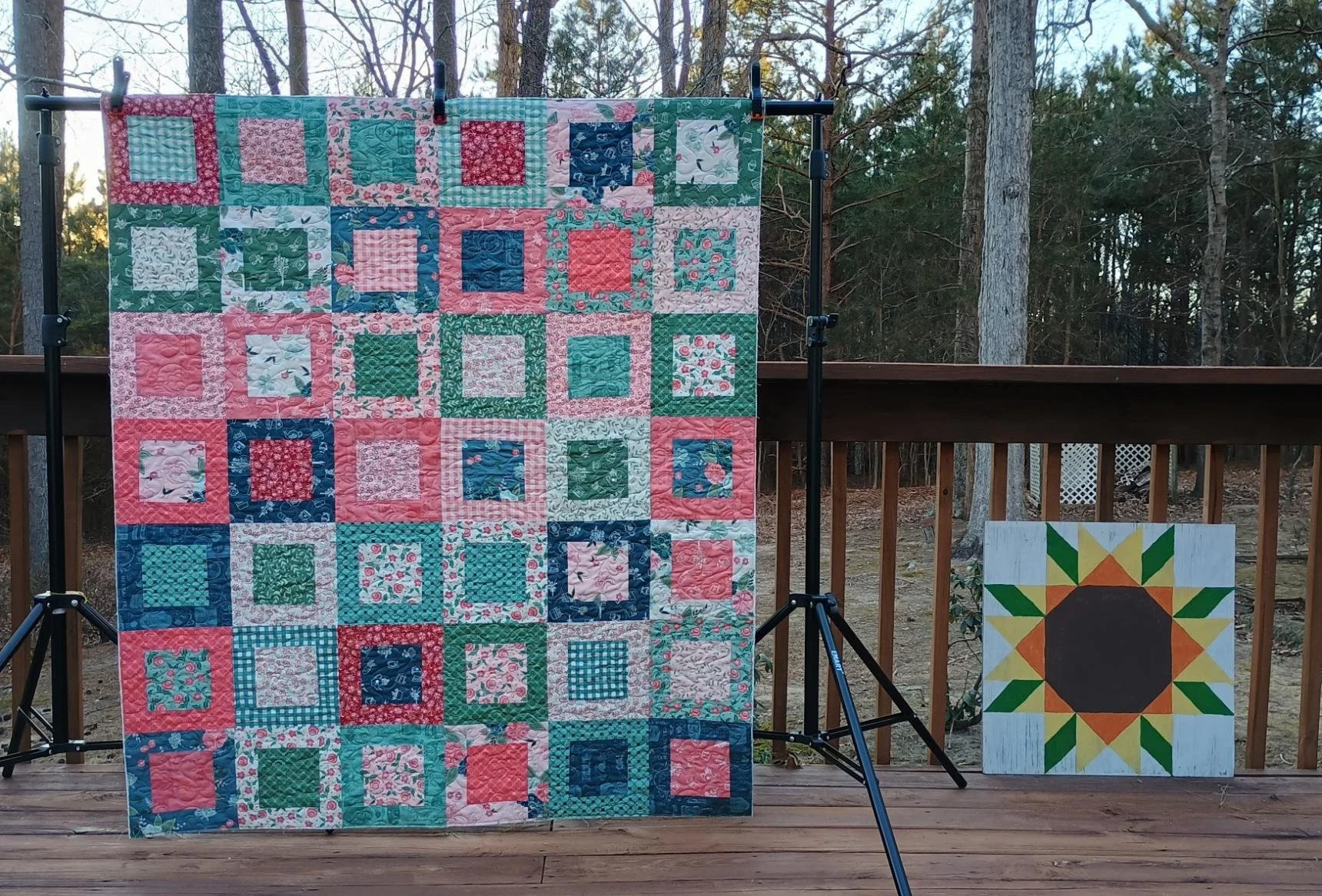 Squared-quilt Pretty-posies-panto 01.jpg