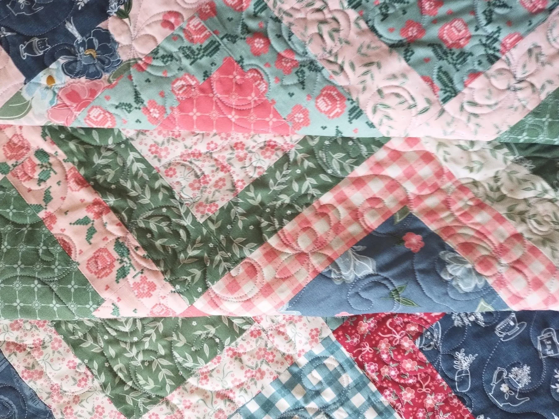 Squared-quilt Pretty-posies-panto 05.jpg