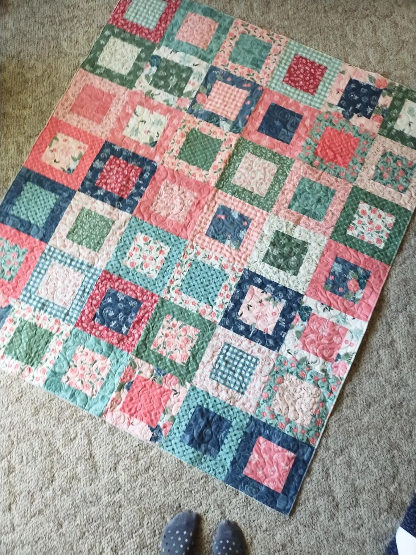 Squared-quilt Pretty-posies-panto 12.jpg