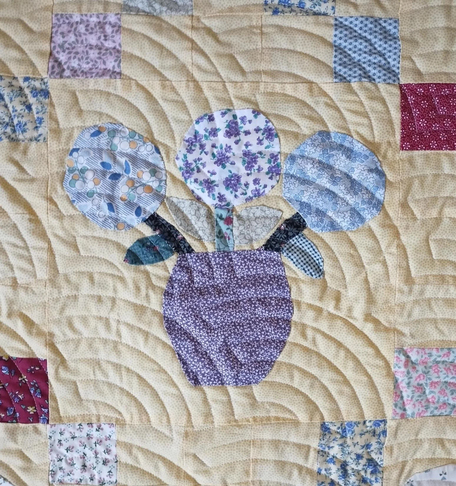 Irish-chain-pompom-flowers baptist-fan-panto 3.jpg