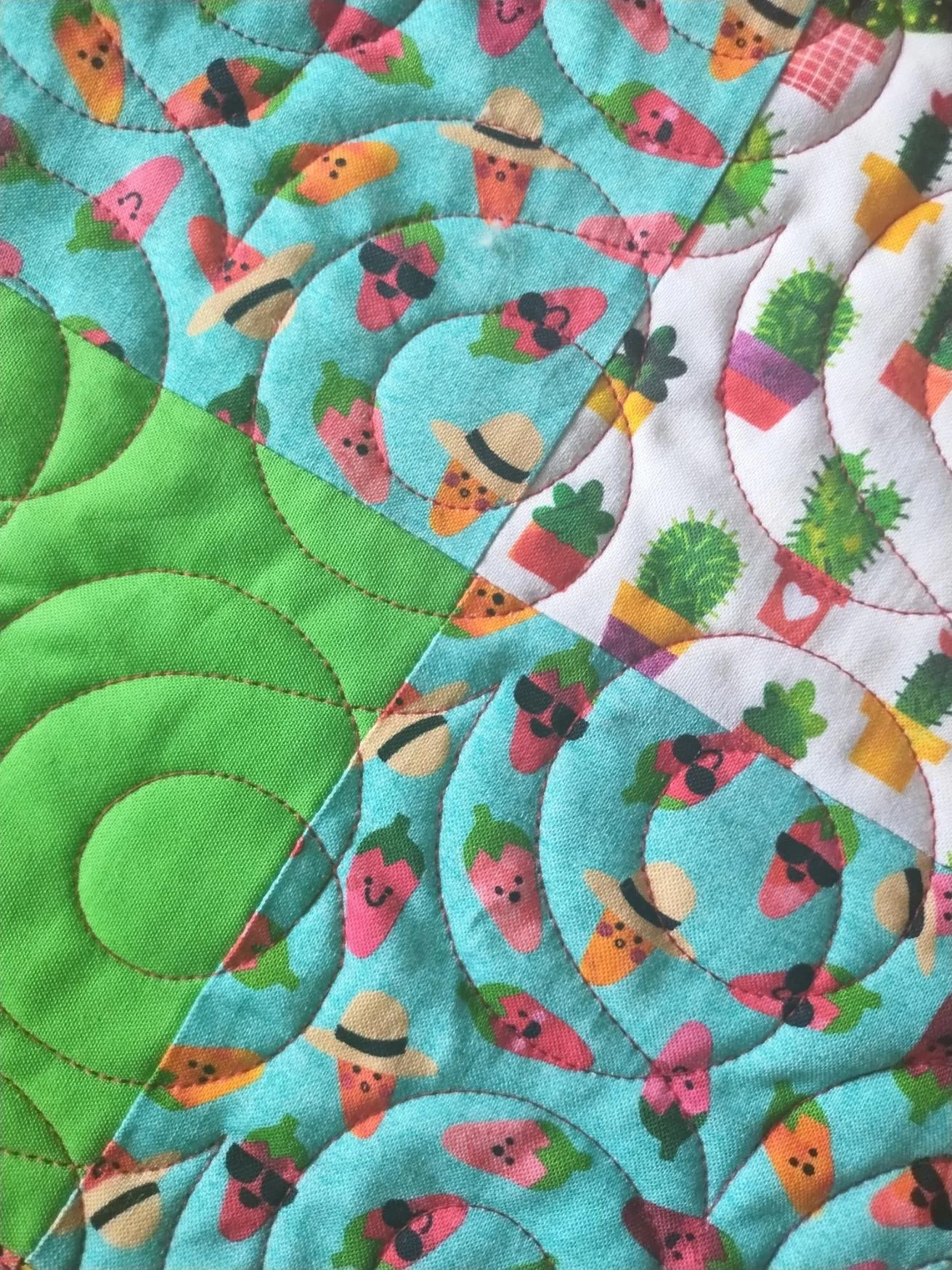 chili-smiles-quilt soho-panto 5.jpg